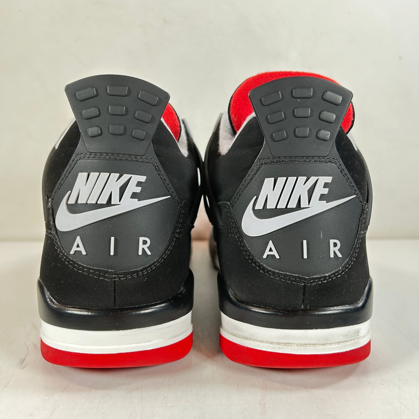 308497 060 Jordan 4 Bred (2019) [USED] - 10 M (Used4)