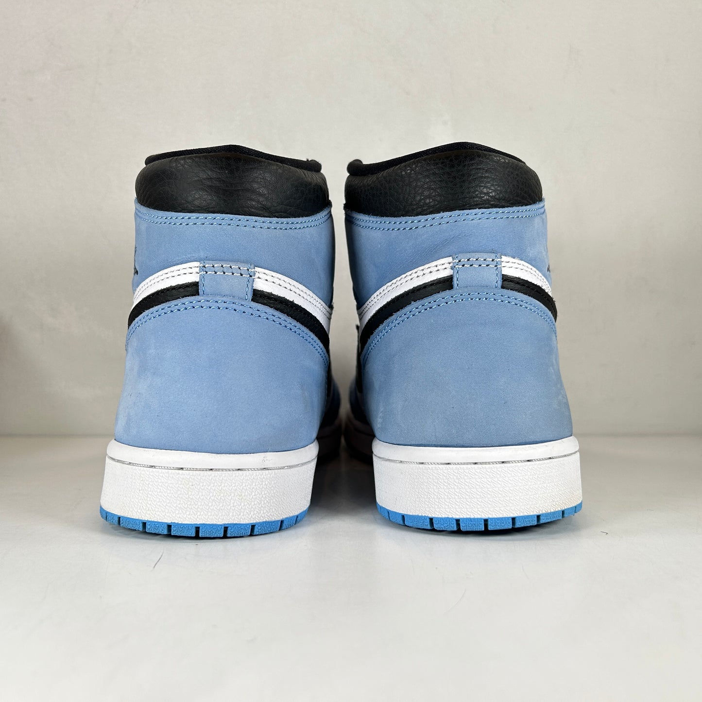 555088 134 Jordan 1 University Blue [USED] - 10.5 M (Used)