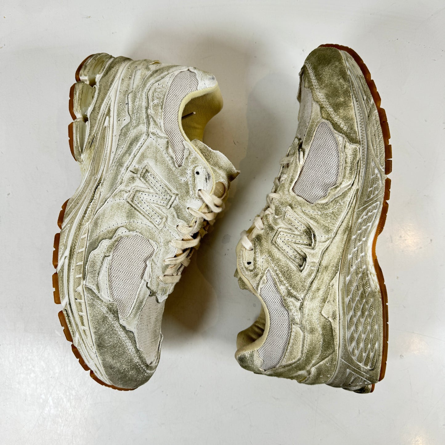 M2002RDG New Balance 2002R Protection Pack Distressed [USED] - 8.5 M (Used)