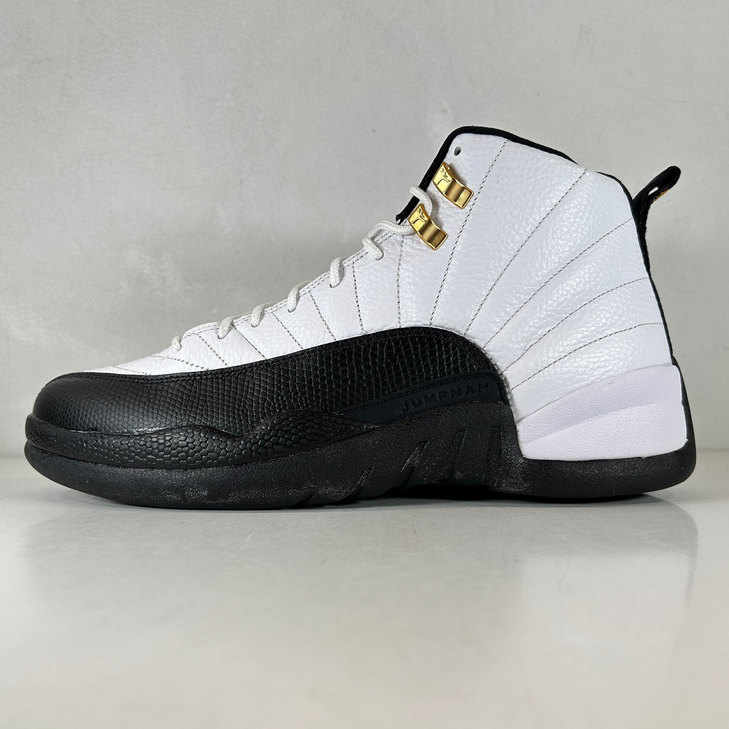 130690 125 Air Jordan Retro 12 Taxi (2013) [USED] - 9.5 M (VNDS)