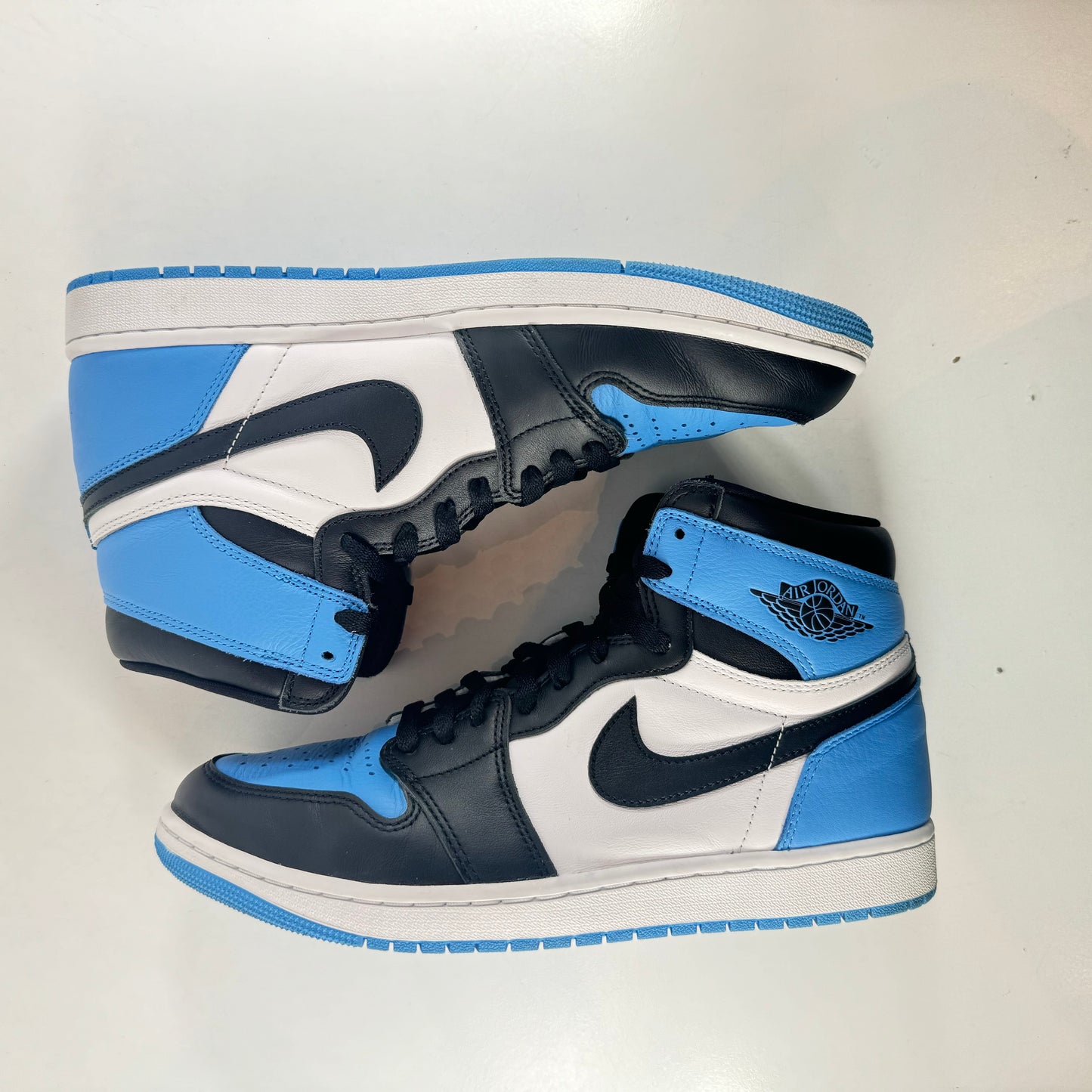 DZ5485 400 Jordan 1 Retro High OG UNC Toe [USED] - 11 M (Used)