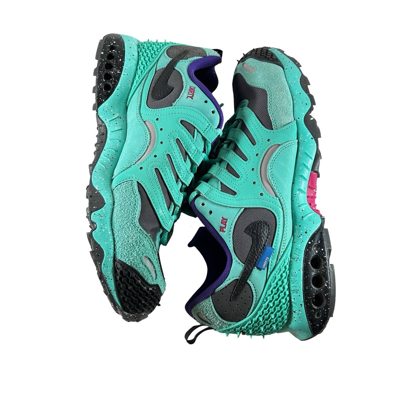 FN7546 301 Nike Air Terra Humara Undefeated Light Menta [USED] - 11 M (Used)