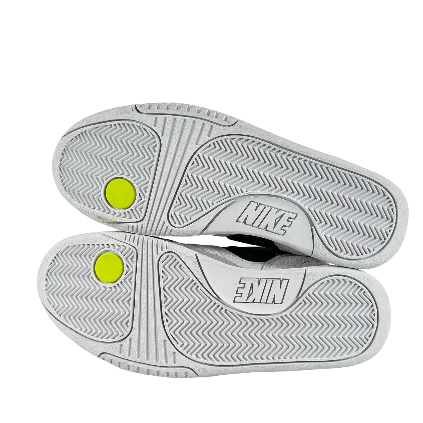 621358 133 Nike Air Tech Challenge II Wimbeldon (2014) [USED] - 7.5 M (Used)