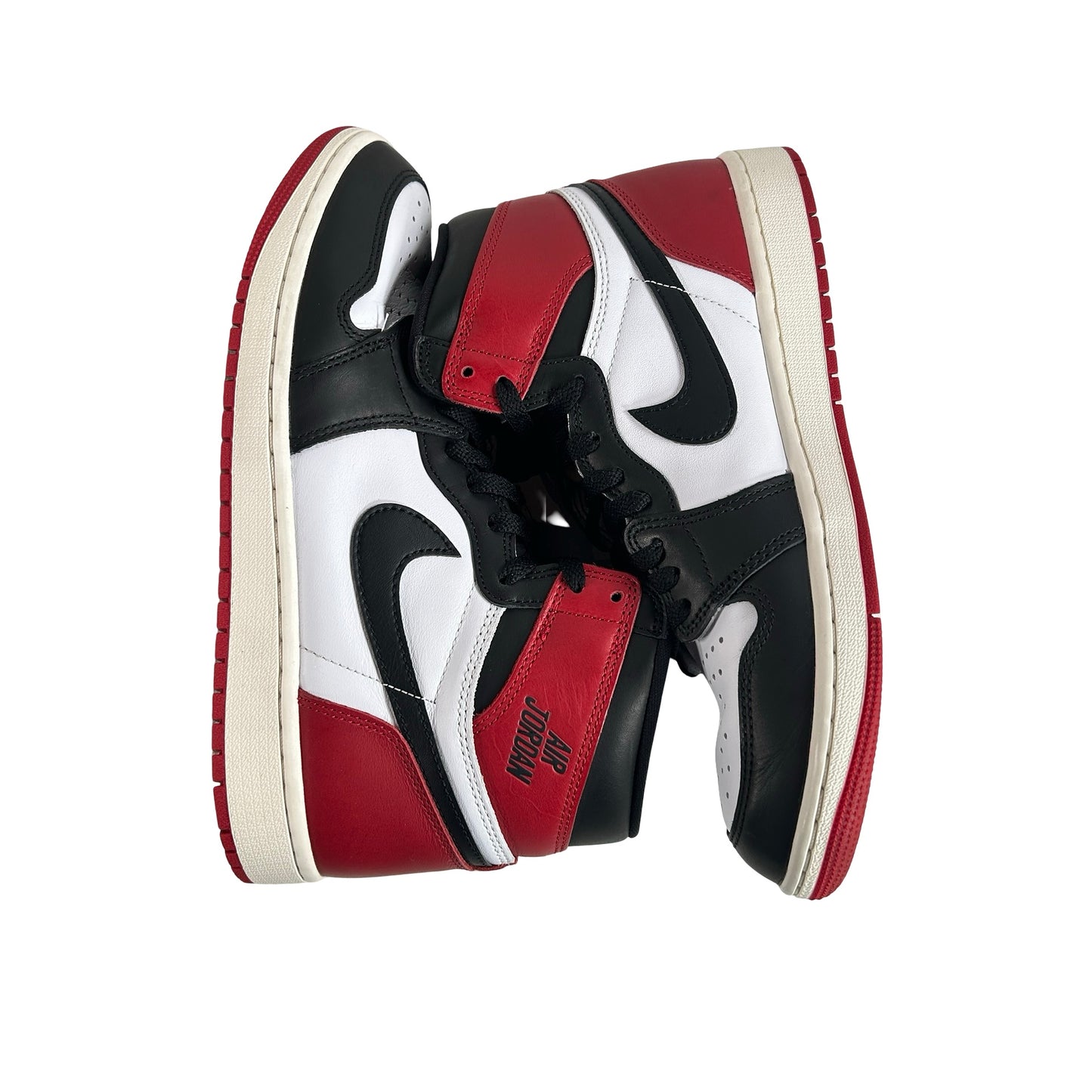 DZ5485 106 Jordan 1 Retro High OG Black Toe Reimagined [USED] - 9.5 M (Used9)
