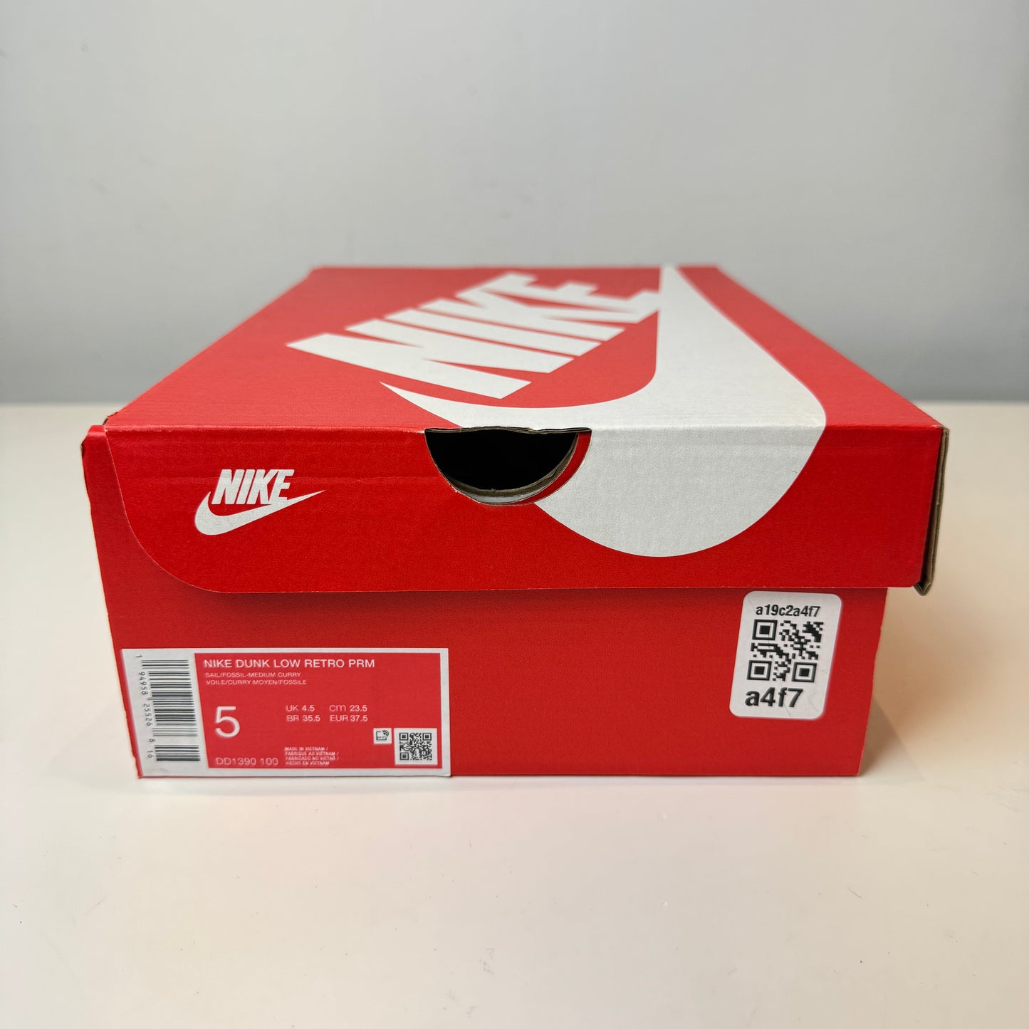DD1390 100 Nike Dunk Low Medium Curry [USED] - 5 (VNDS)