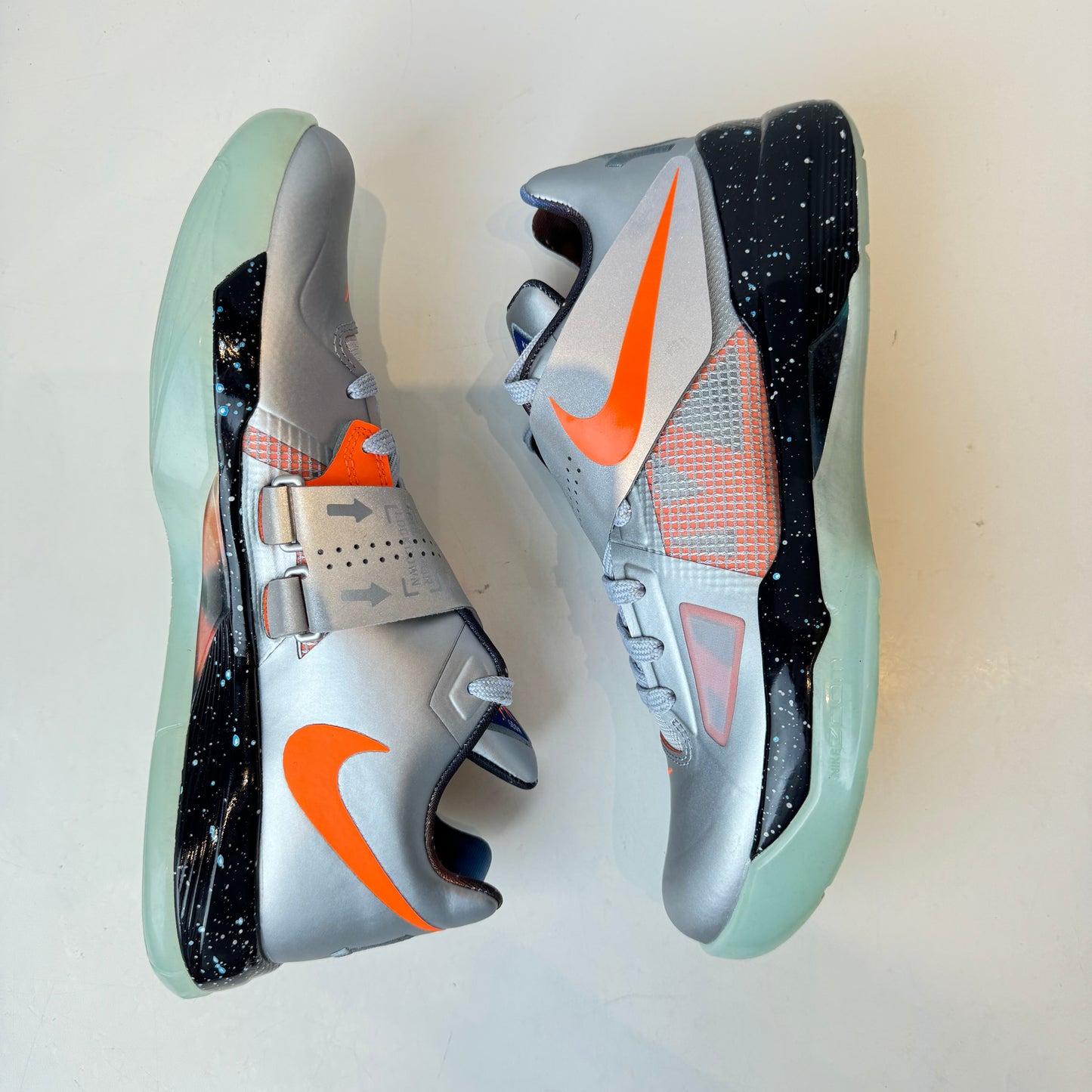 FD2635 001 Nike KD 4 Galaxy (2024) [USED] - 8.5 M (VNDS)