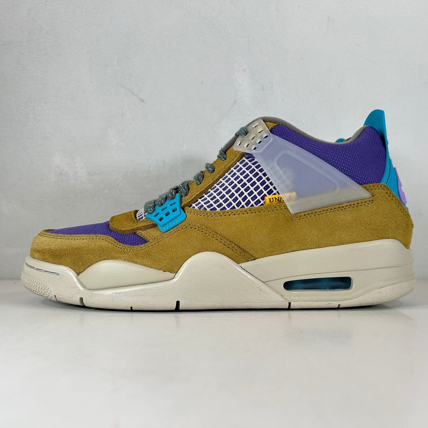 DJ5718 300 Jordan 4 Union Desert Moss [USED] - 9.5 M (Used)