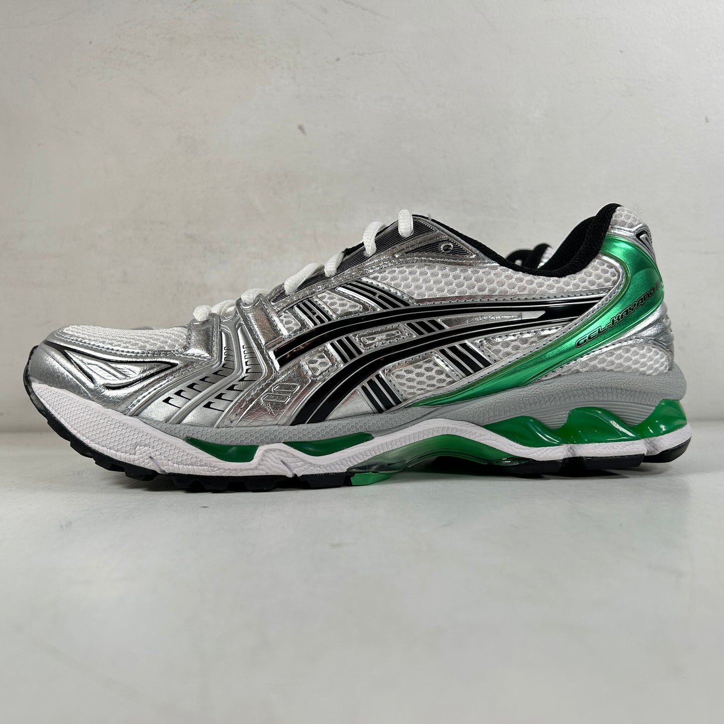 1201A019 110 ASICS Gel-Kayano 14 White Malachite Green [USED] - 7.5 M (Used)