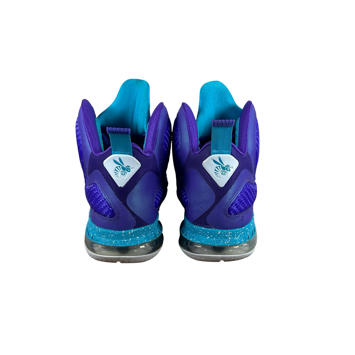 469764 500 Nike LeBron 9 Summit Lake Hornets [USED] - 10.5 M (Used)