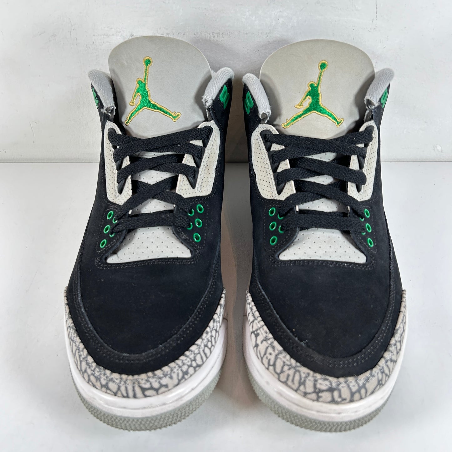 CT8532 030 Jordan 3 Retro Pine Green [USED] - 8 M (Used)