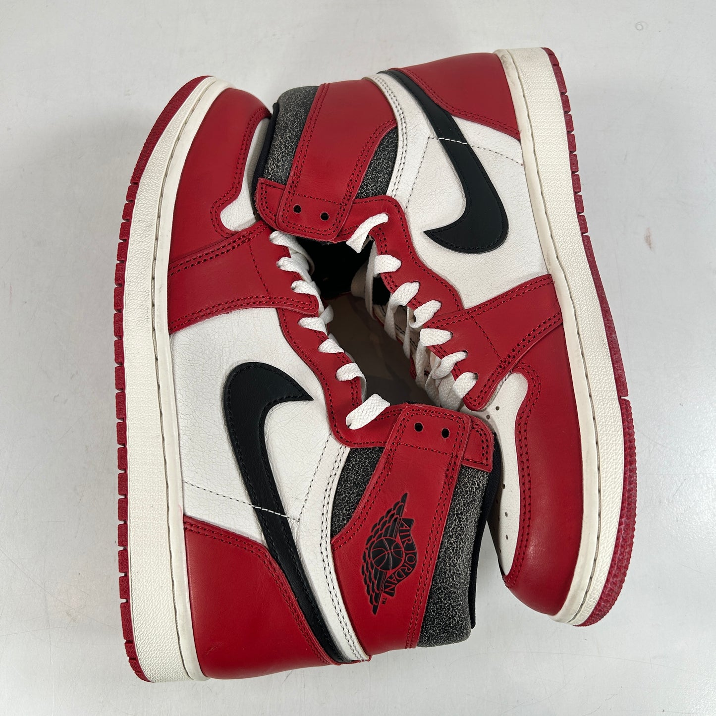 DZ5485 612 Jordan 1 Retro High OG Chicago Lost And Found [USED] - 10.5 M (Used2)