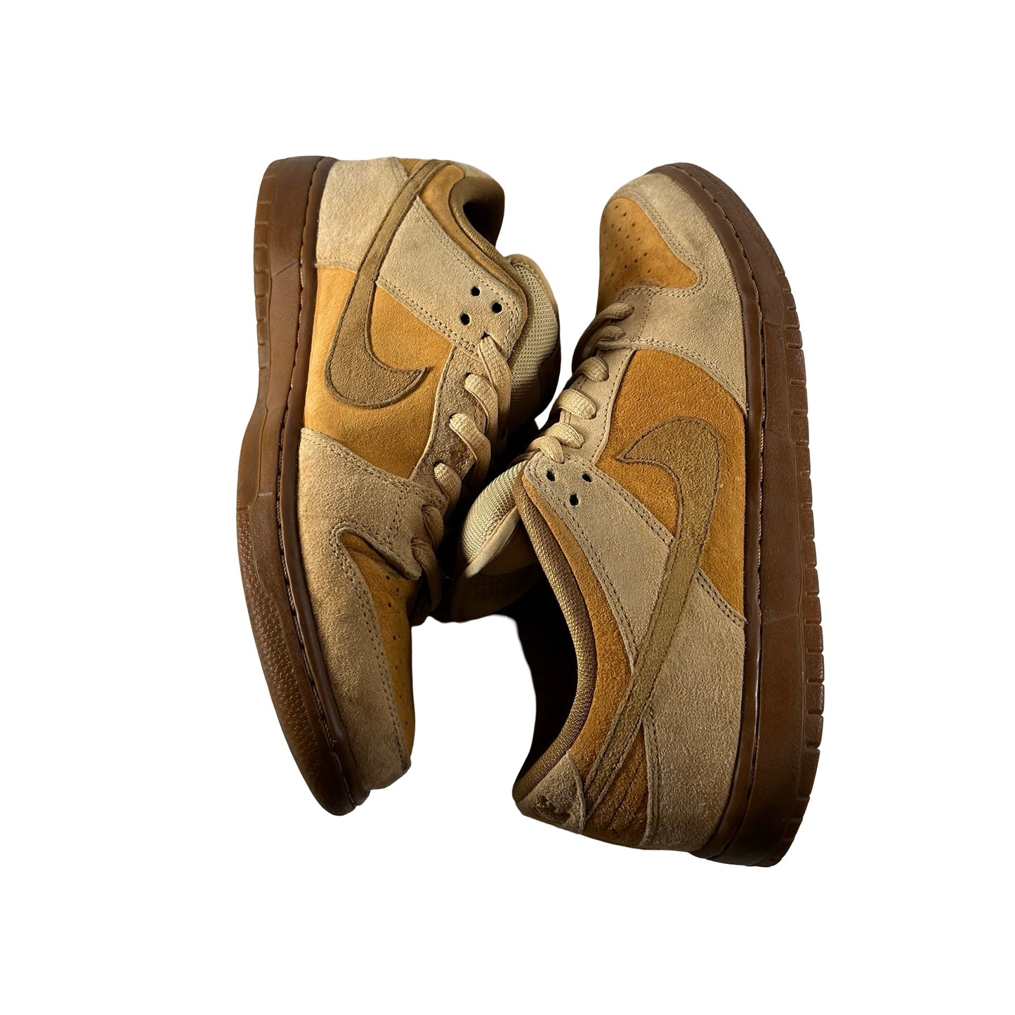 883232 700 Nike SB Dunk Low Wheat (2017) [USED] - 9.5 M (Used) (Replace Box)