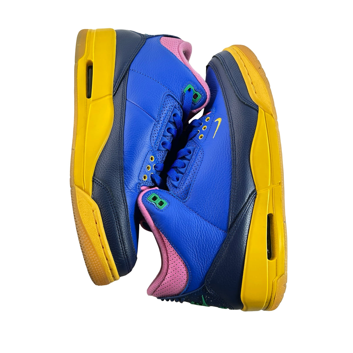 IV4871 400 Jordan 3 Retro Brazil [USED] - 8.5 M (Used)