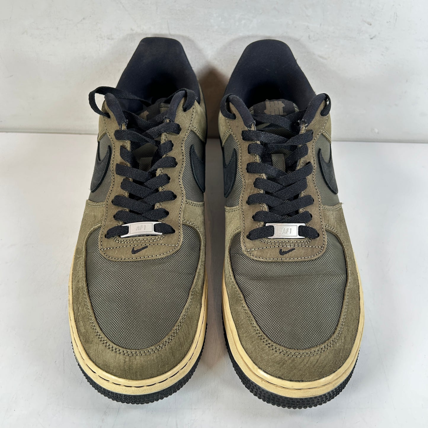 DH3064 300 Nike Air Force 1 Low SP Undefeated [USED] - 12 M (Used)