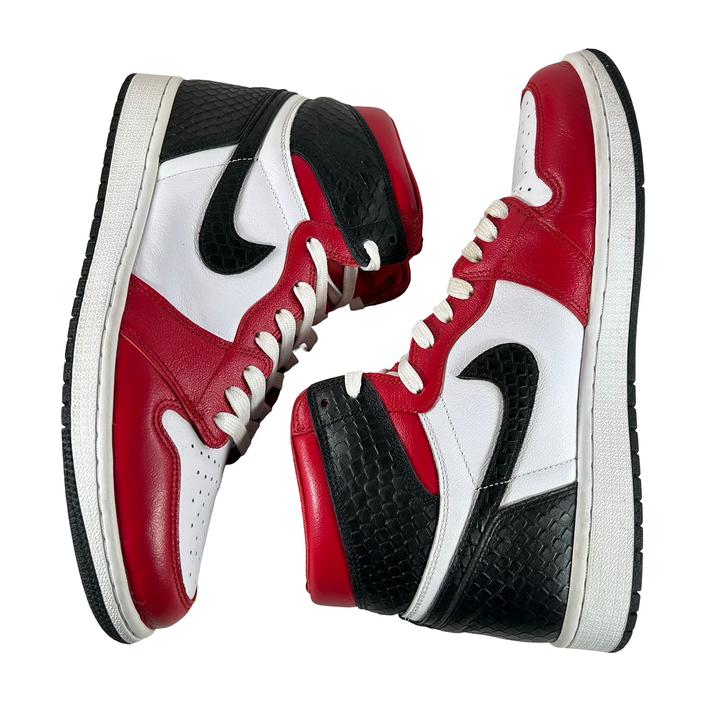 CD0461 601 Jordan 1 Retro High Satin Snake Chicago (Women's) [USED] - 11.5 W (Used)