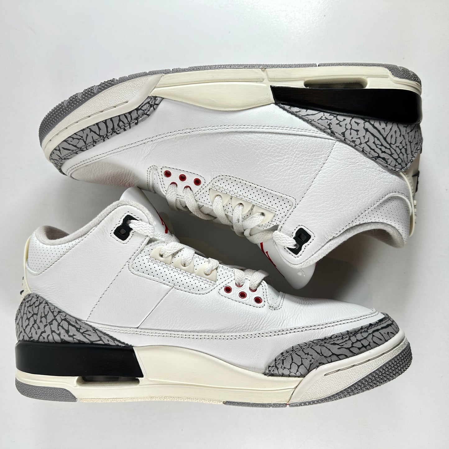 DN3707 100 Jordan 3 Retro White Cement Reimagined [USED] - 11 M (Used2)