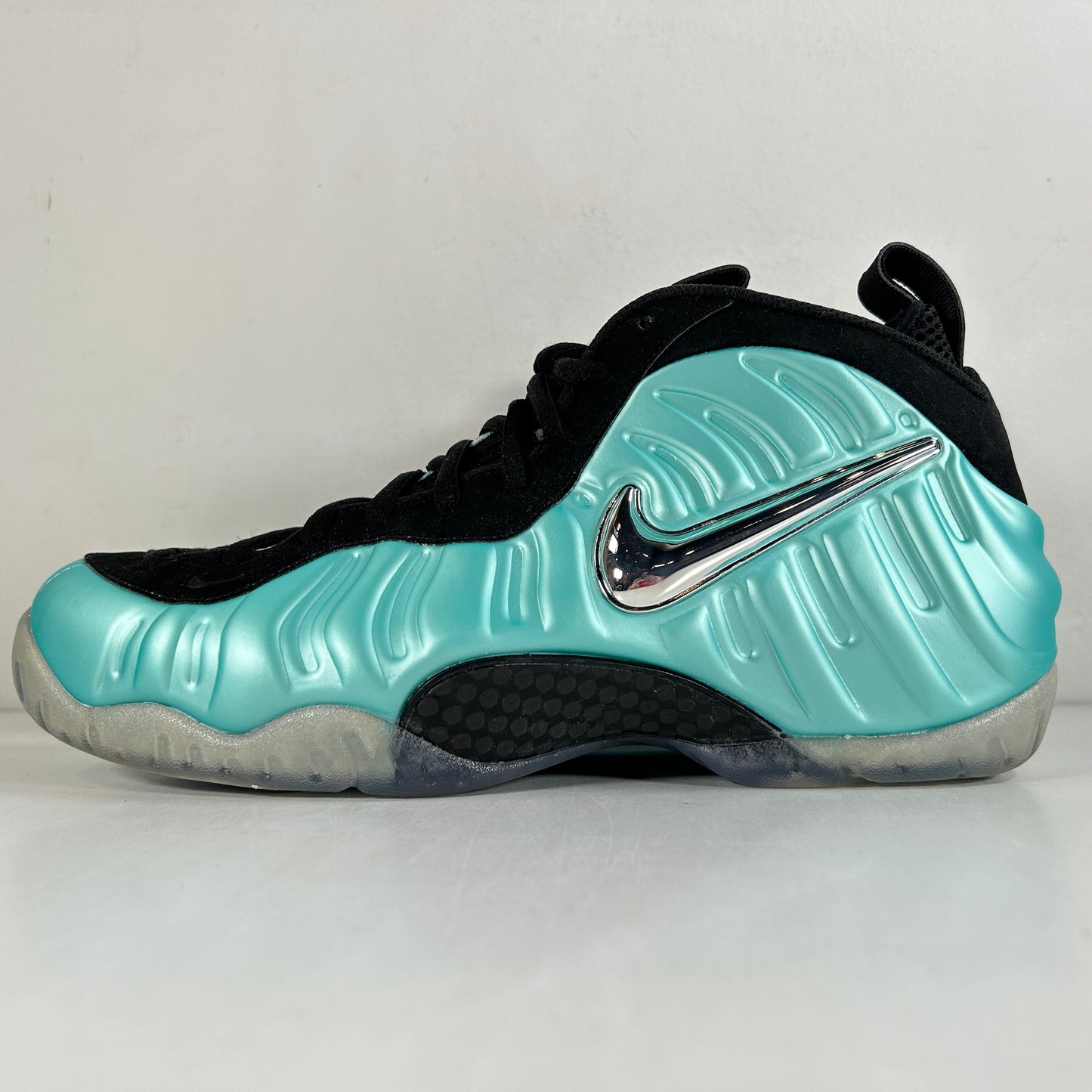 624041 303 Air Nike Foamposite Pro Island Green [USED] - 11 M (VNDS) (Replace Box)
