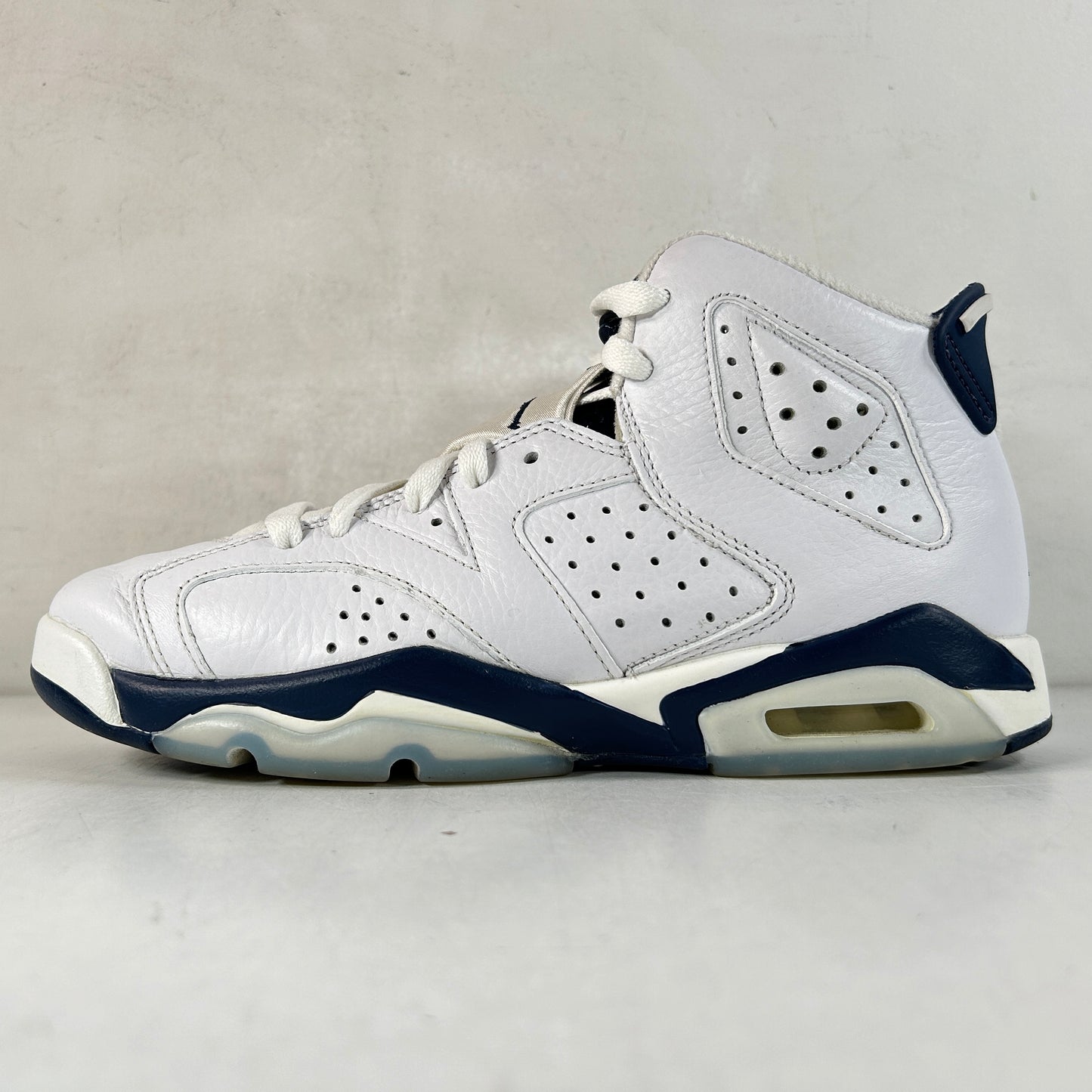 384665 141 Jordan 6 Retro Midnight Navy GS [USED] - 6.5 Y (Used)