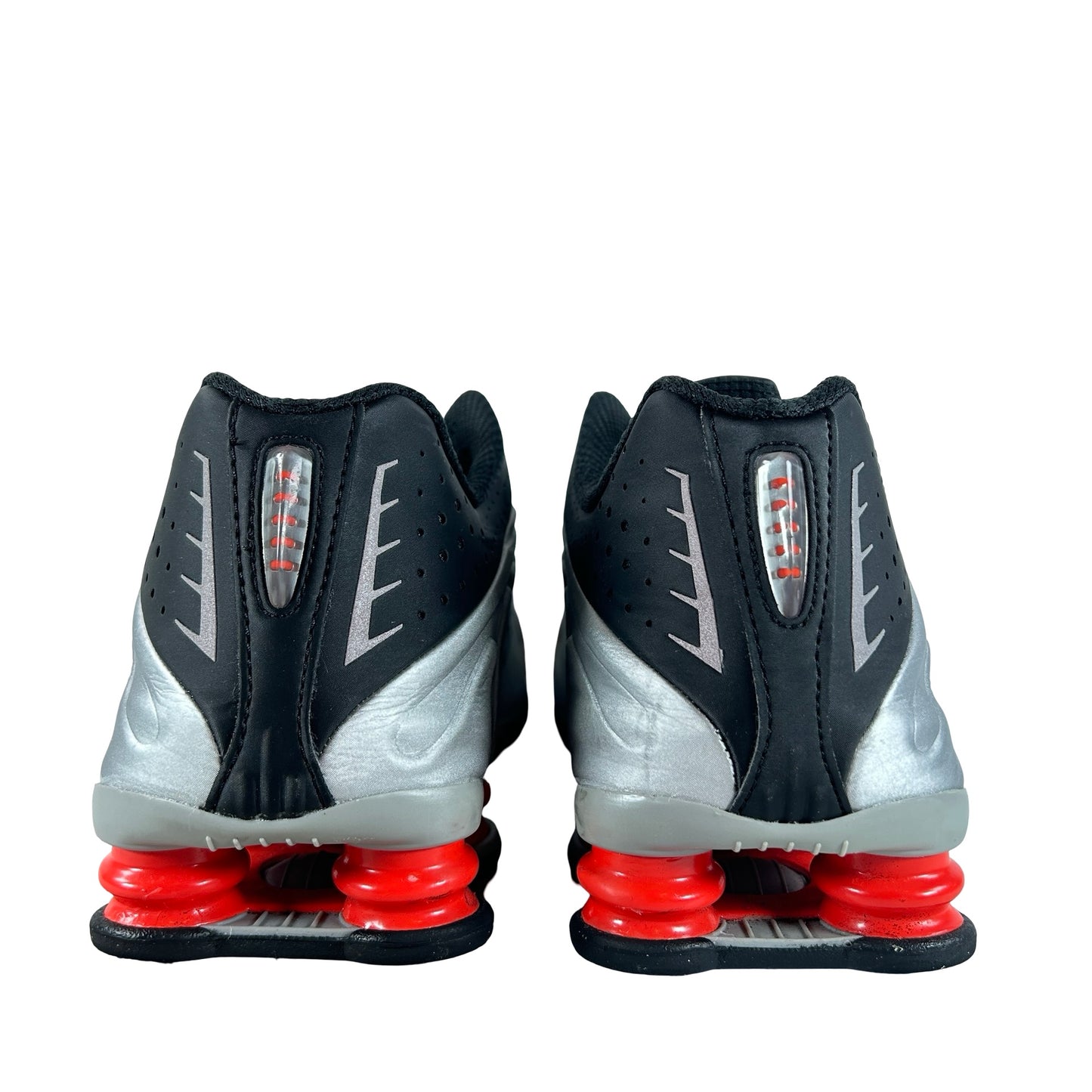 HQ1988 002 Nike Shox R4 Black Metallic Silver (2025) [USED] - 11 M (Used2)