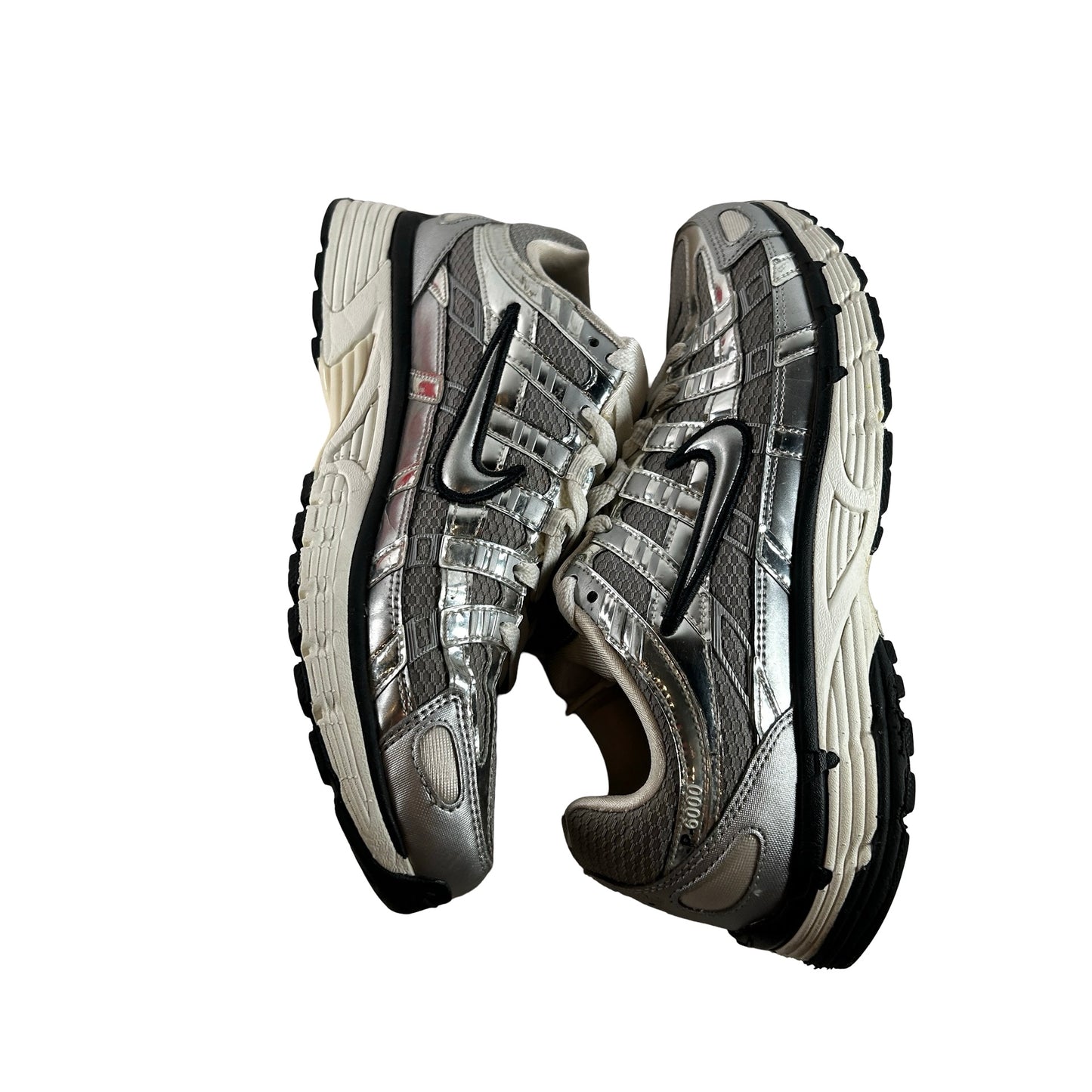 CN0149 001 Nike P-6000 Metallic Silver [USED] - 8.5 M (Used)