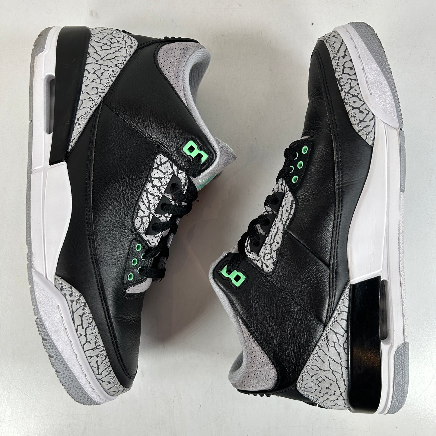 CT8532 031 Jordan 3 Retro Green Glow [USED] - 11 M (Used2)