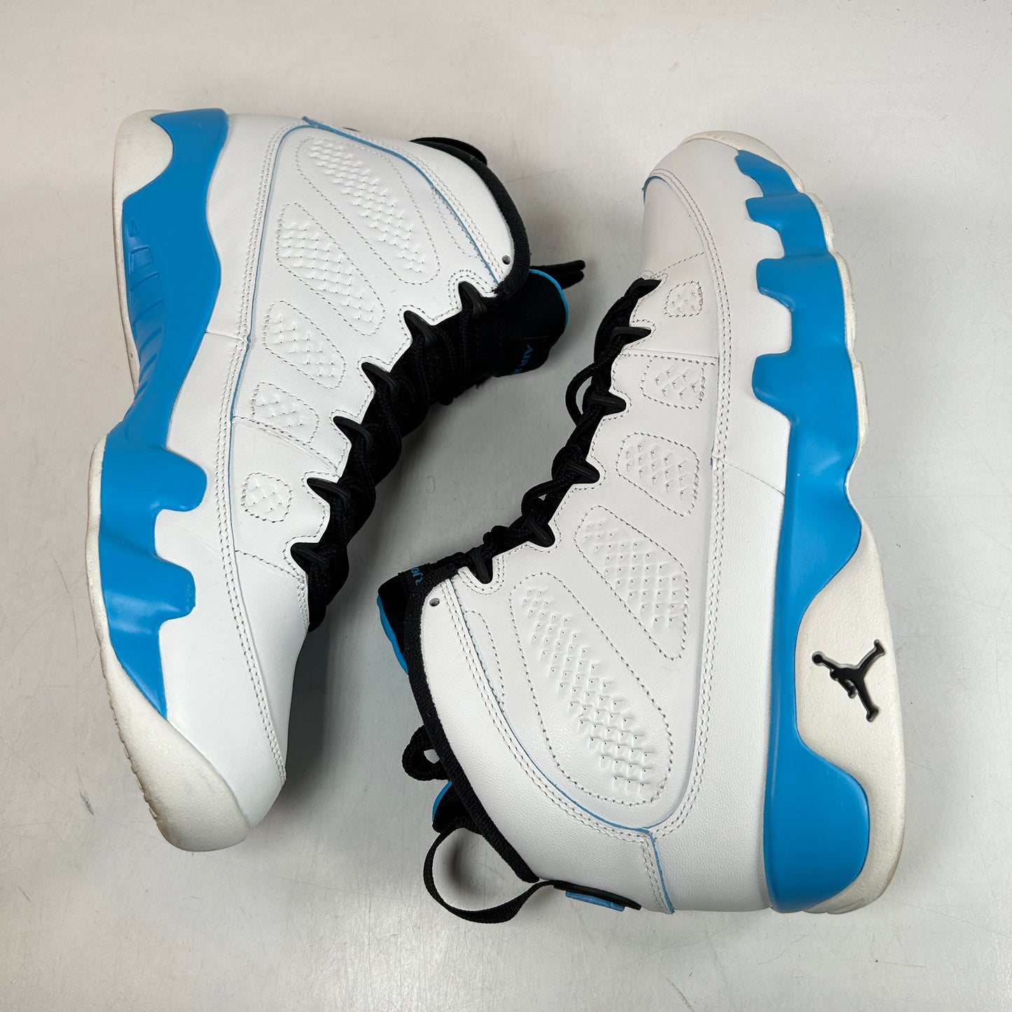 FQ8992 101 Jordan 9 Retro Powder Blue (2024) [USED] - 11 M (Used4)