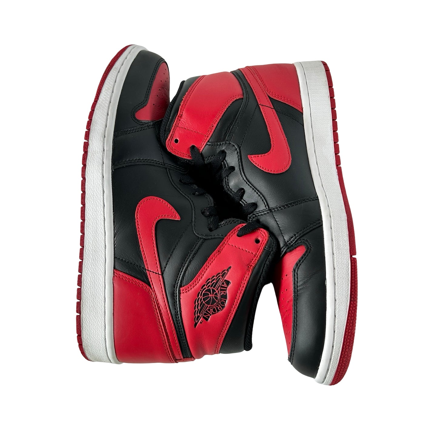 555088 023 Jordan 1 Retro Criado (2013)