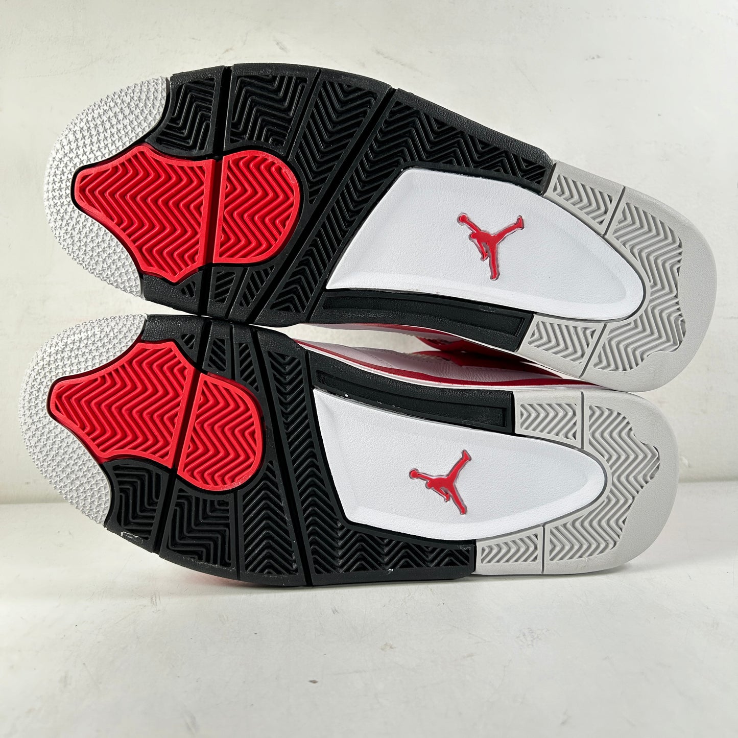 DH6927 161 Jordan 4 Retro Red Cement [CONDITIONAL] - 10 M (Yellowing)