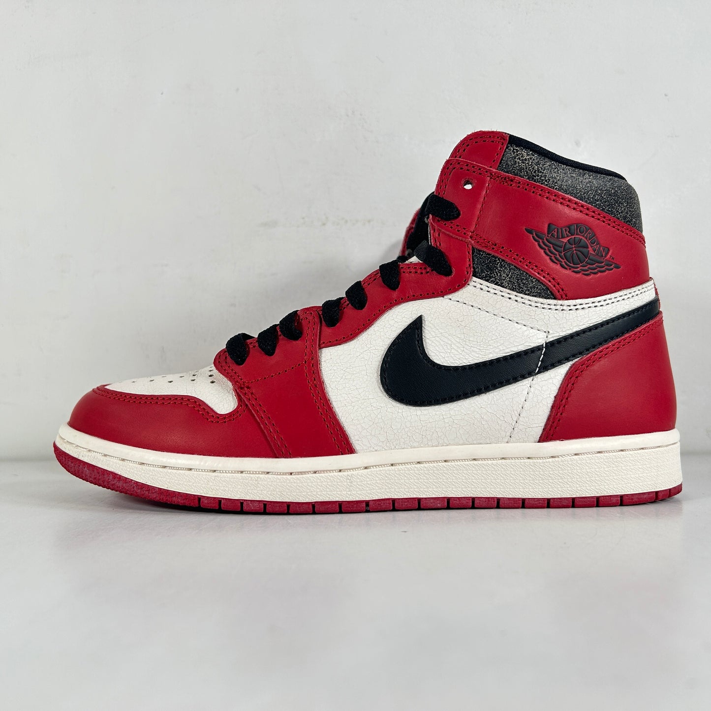 DZ5485 612 Jordan 1 Retro High OG Chicago Lost And Found [USED] - 8 M (Used5)