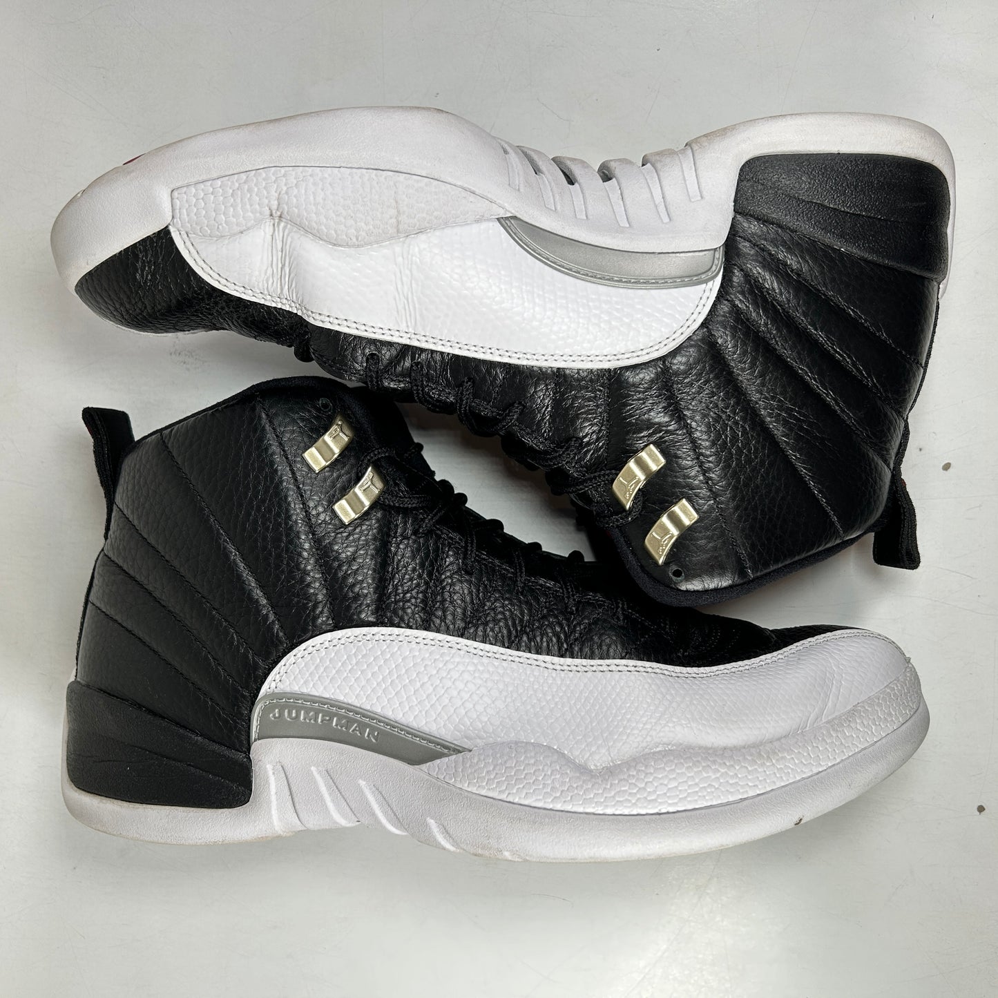 CT8013 006 Jordan 12 Retro Playoffs (2022) [USED] - 11 M (Used)