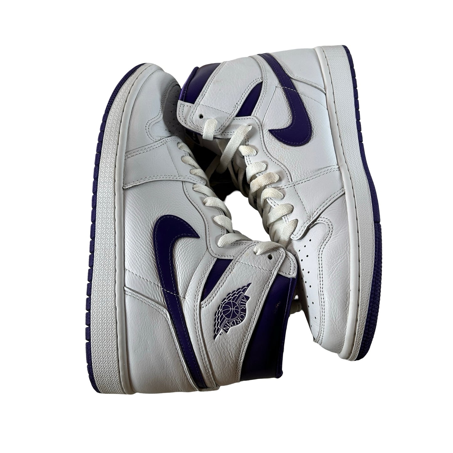 CD0461 151 Wmns Jordan 1 Retro High Court Purple [USED] - 11 W (Used2)