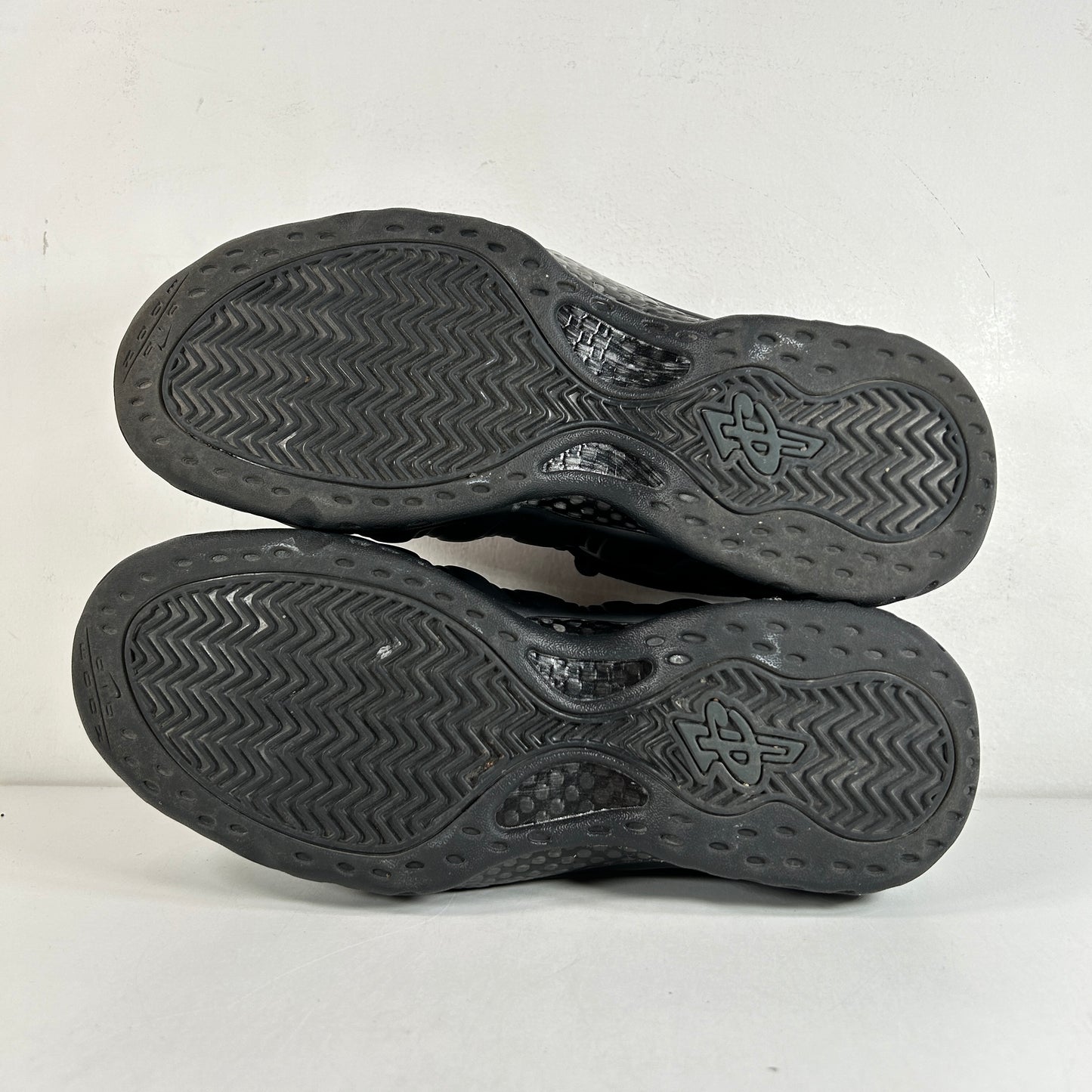 314996 001 Nike Air Foamposite One Anthracite (2020) [USED] - 10 M (Used)