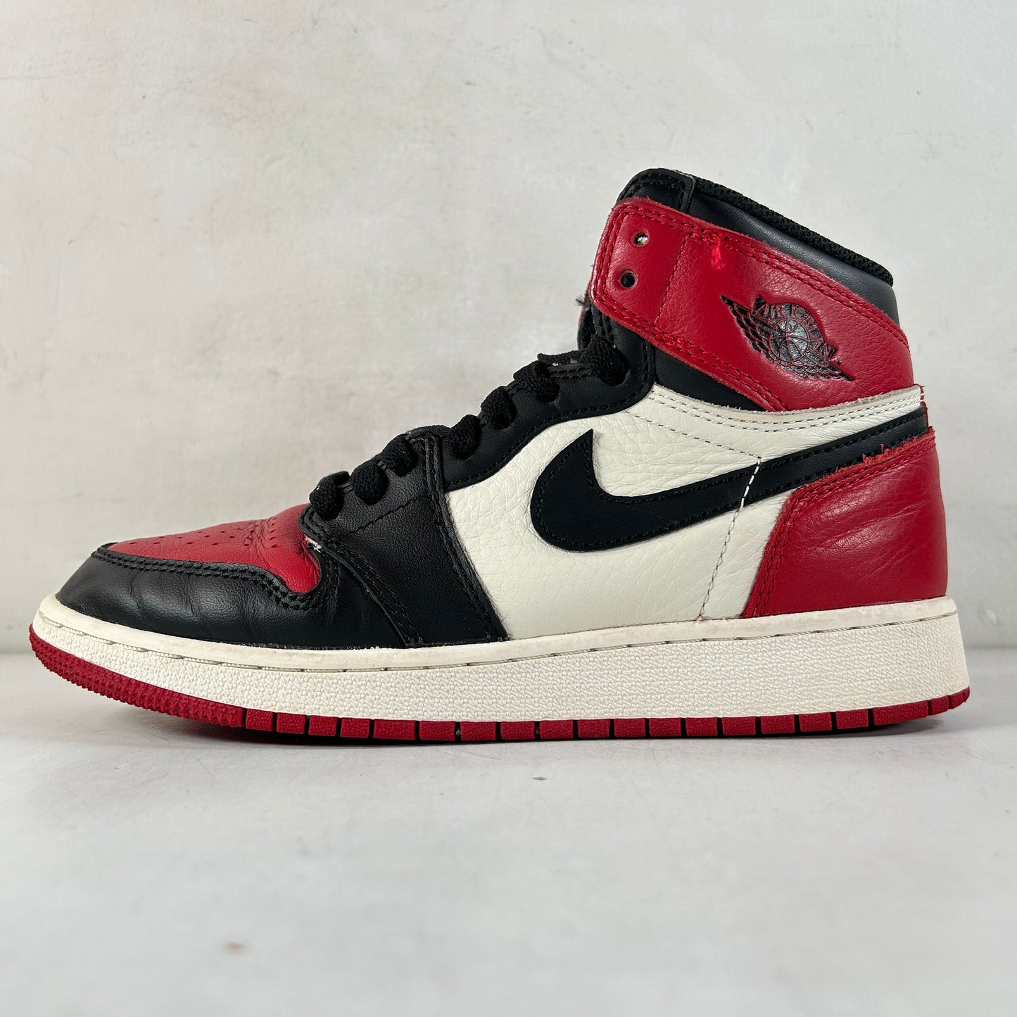 575441 610 Jordan 1 Retro High Bred Toe (GS) [USED] - 5.5 Y (Used)