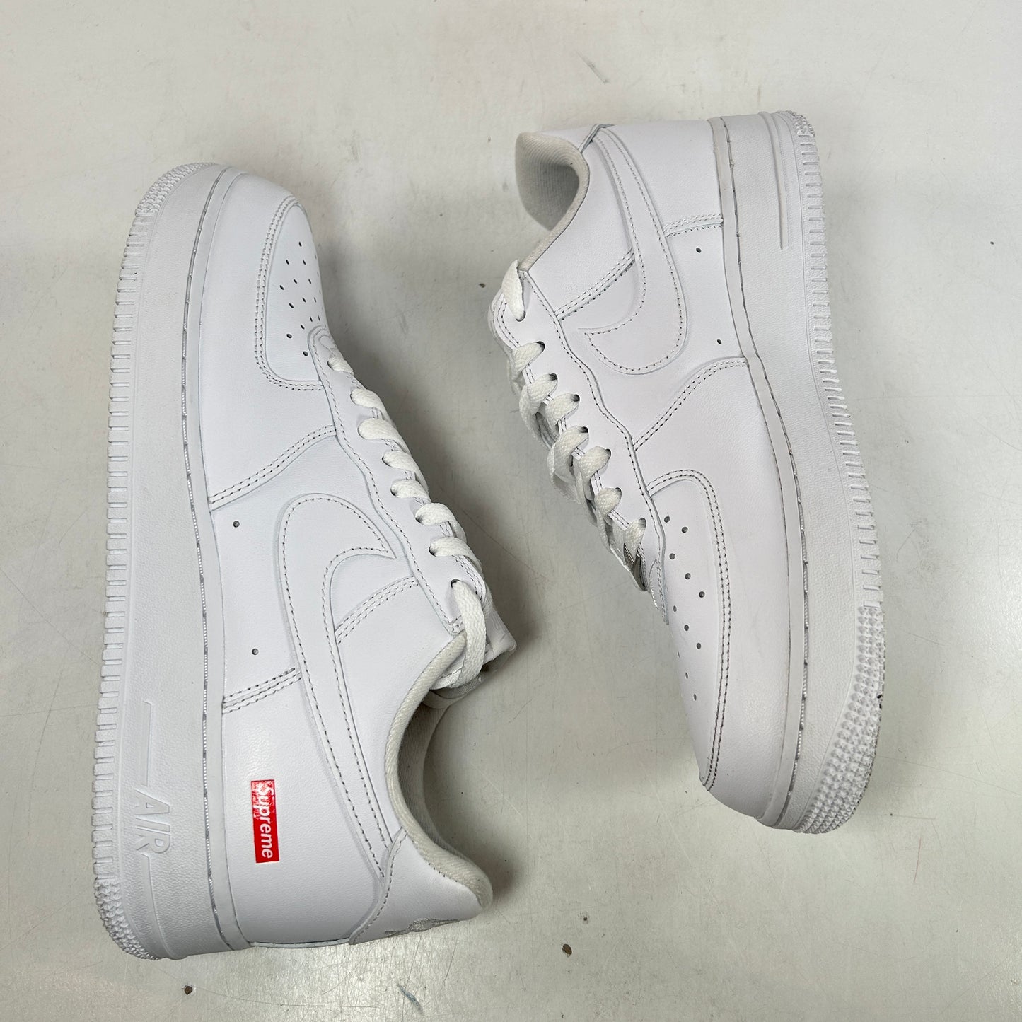 CU9225 100 Nike Air Force 1 Low Supreme White [USED] - 10.5 M (Used2)