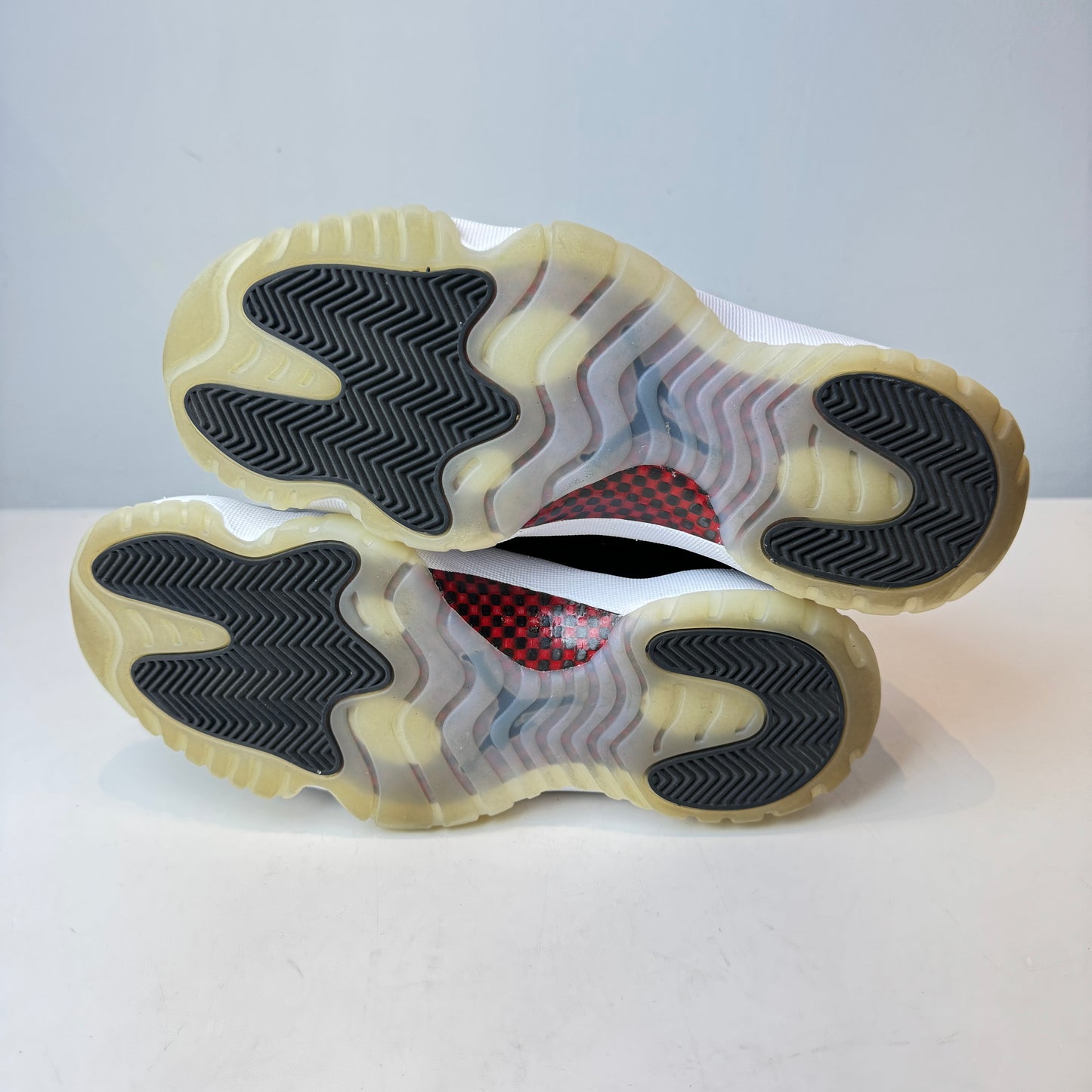 378037 002 Jordan 11 Retro 72-10 [USED] - 9.5 M (Used2)