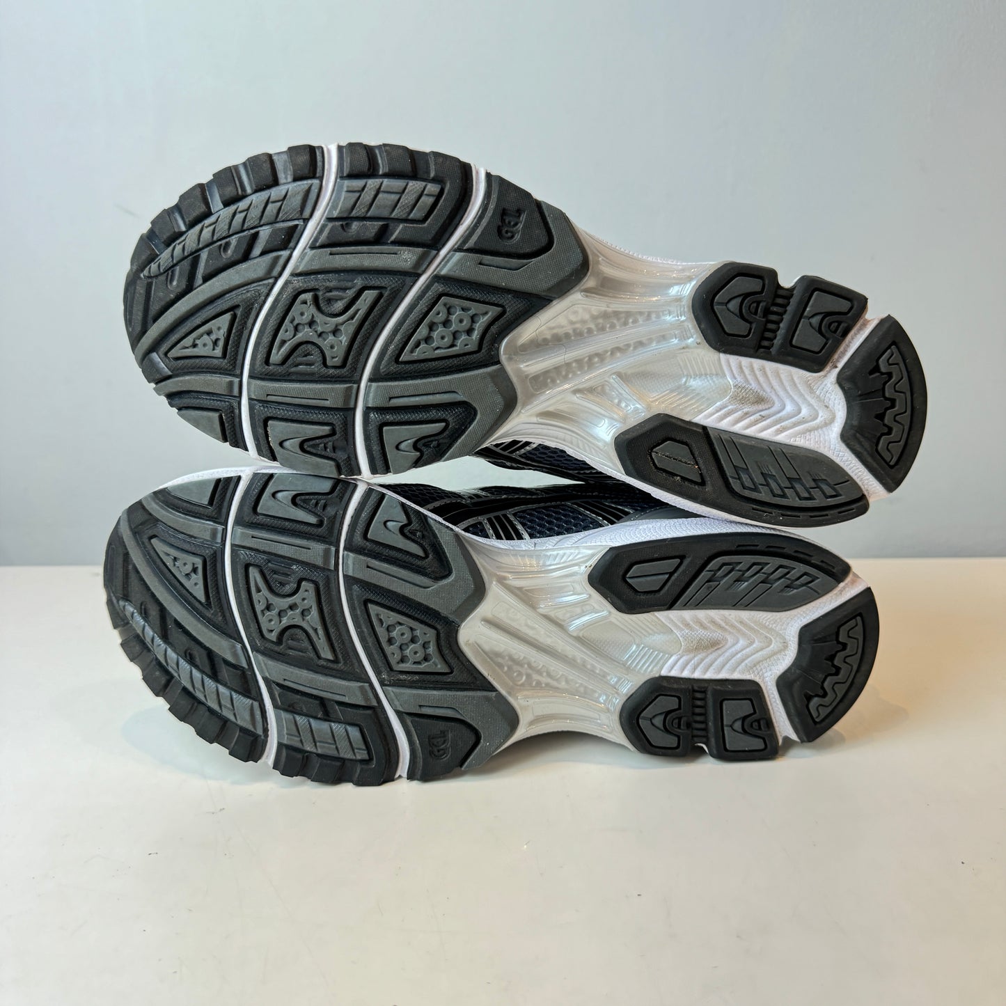 1203A537 020 ASICS Gel-Kayano 14 Metropolis Jasper Green [USED] - 11 M (Used2)