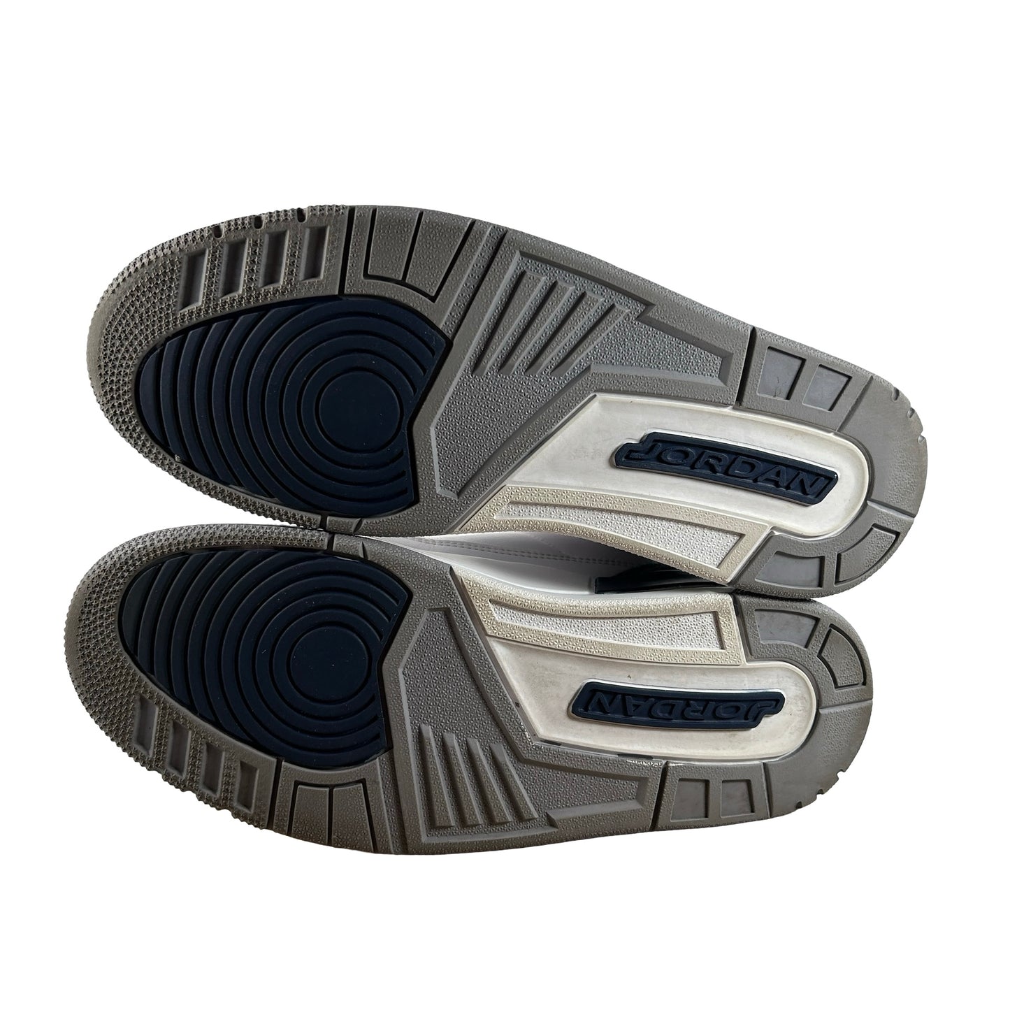CT8532 140 Jordan 3 Retro Midnight Navy [USED] - 9 M (Used3)