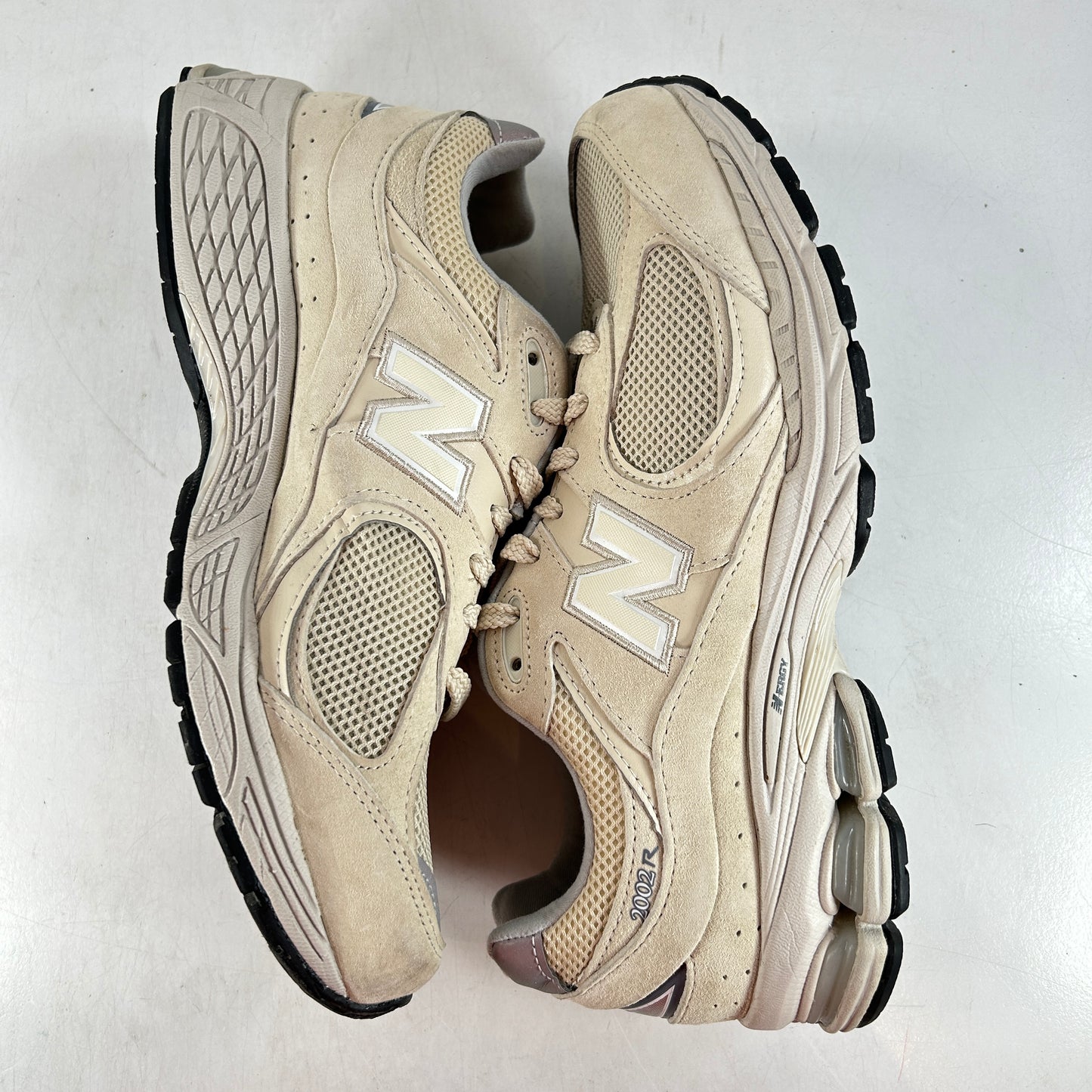 ML2002RE New Balance 2002R Bone Light Aluminum [USED] - 10 M (Used)