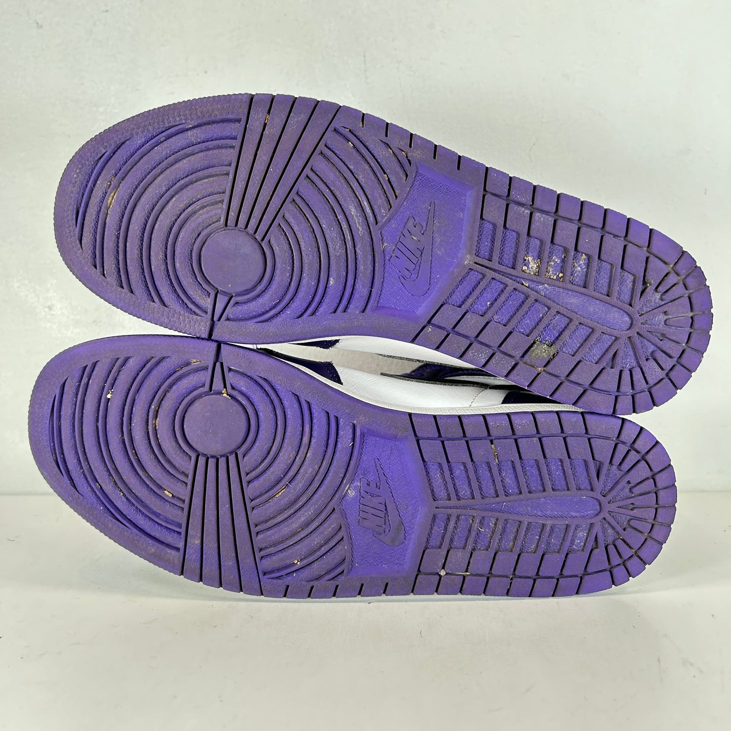 555088 500 Jordan 1 Court Purple [USED] - 10.5 M (Used) (No Box)