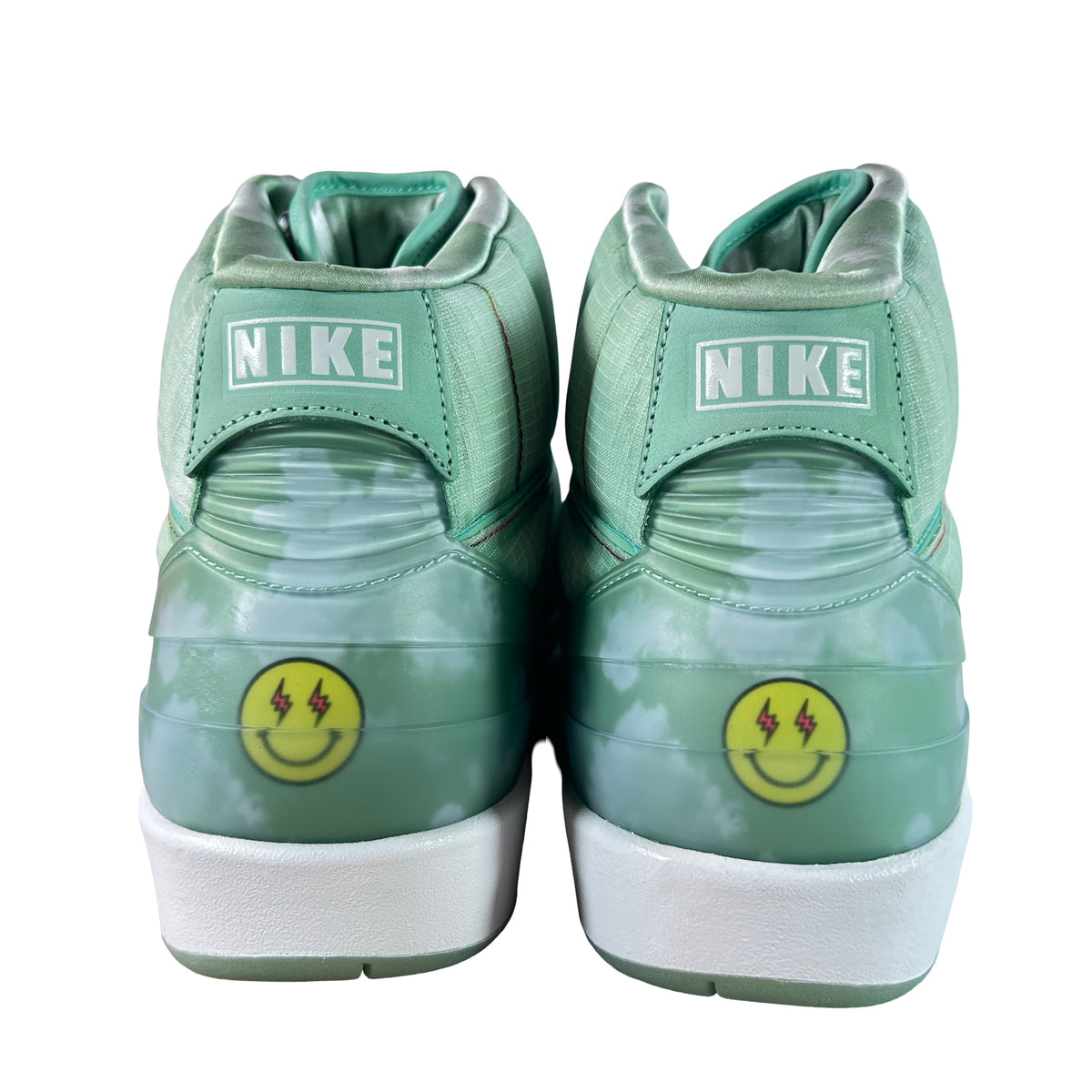 AJ2JB-1193058 VW1 Jordan 2 Retro J Balvin (Friends and Family) - 12 M (Left Shoe Light Not Working)