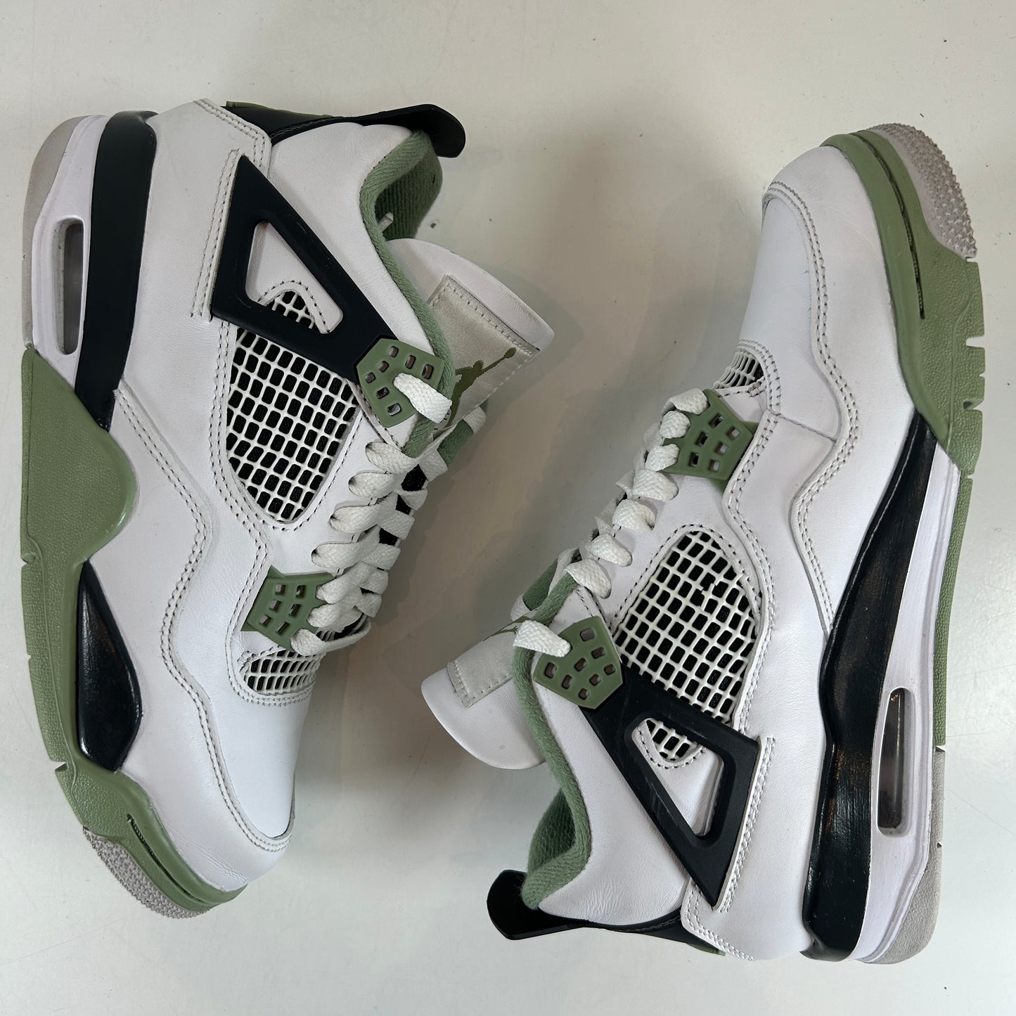 AQ9129 103 Jordan 4 Retro Seafoam (W) [USED] - 6 W (Used)