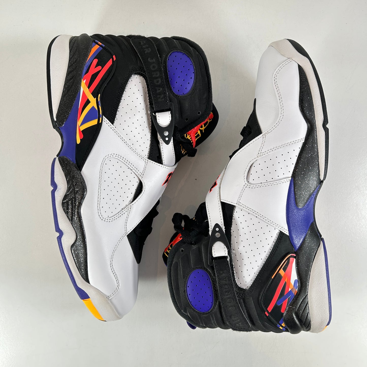 305381 142 Jordan 8 Retro Three Peat [USED] - 10.5 M (VNDS) (Replace Box)