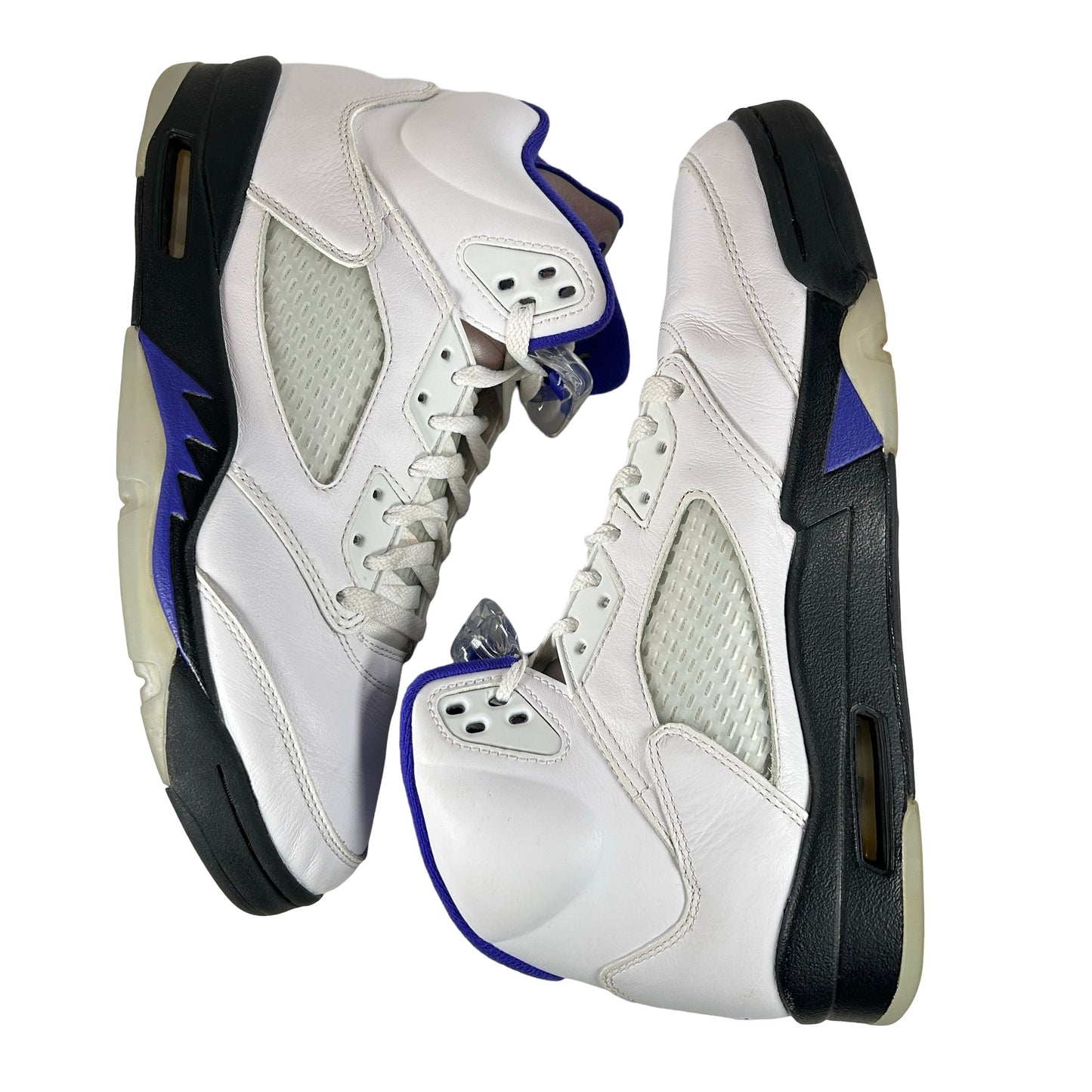 DD0587 141 Jordan 5 Retro Oscuro Concordia