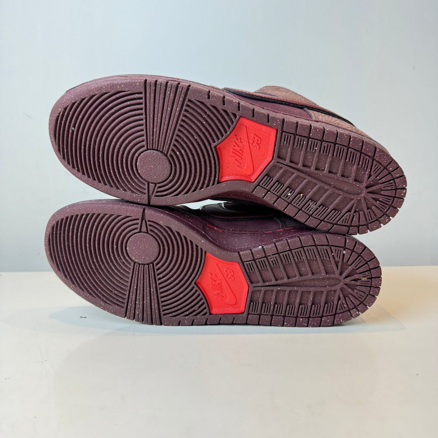 FN0619 600 Nike SB Dunk Low “City of Love” [USED] - 10 M (Used)