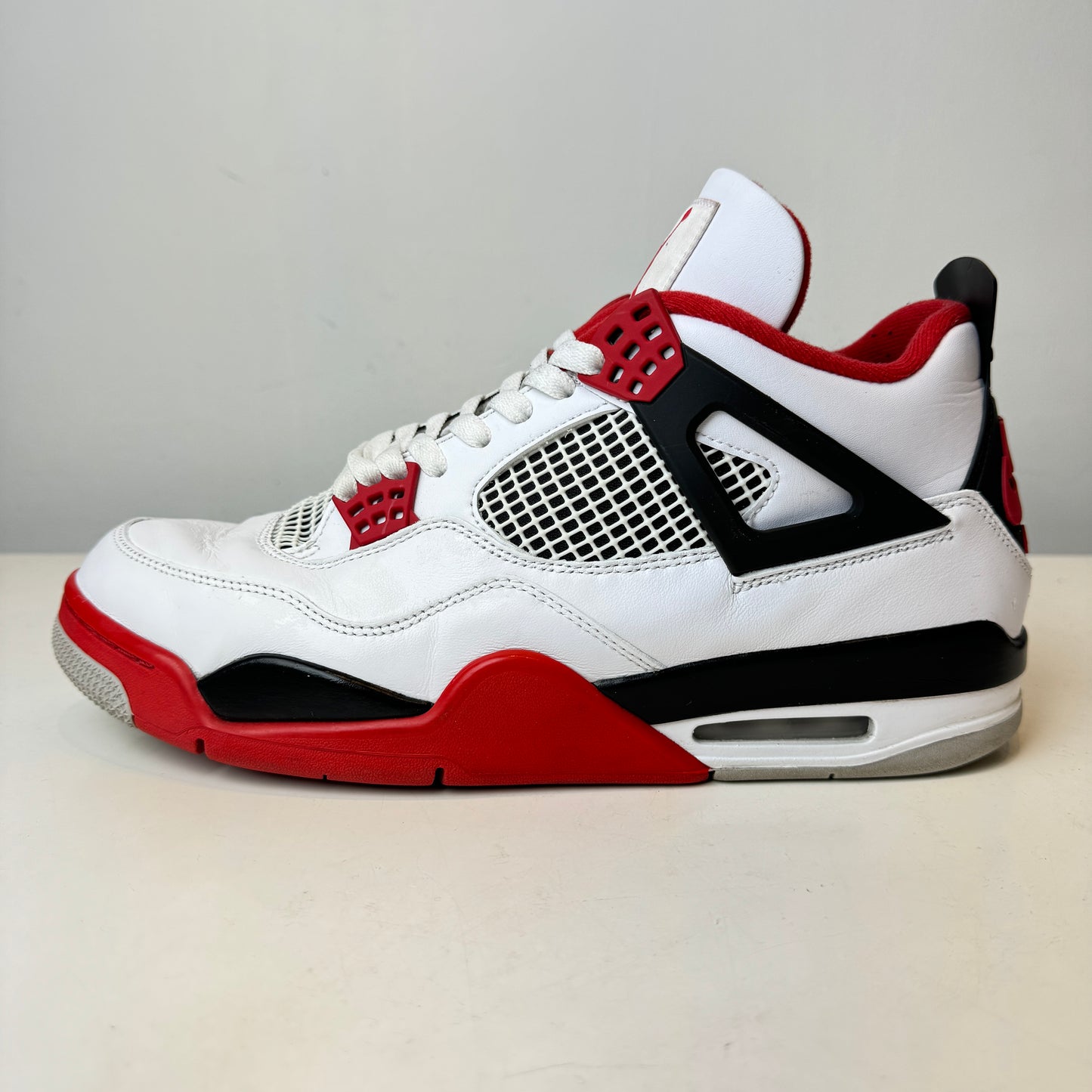 DC7770 160 Jordan 4 Retro Fire Red (2020) [USED] - 12 M (Used2)