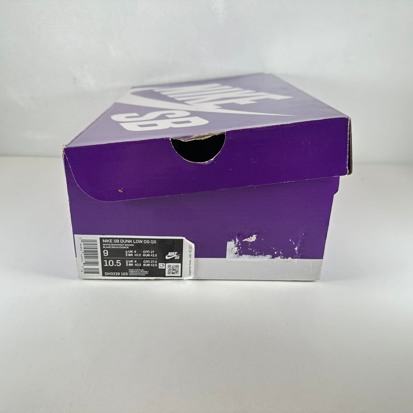 DH3228 103 Supreme Dunk SB Low Brown [USED] - 9 M (Used)