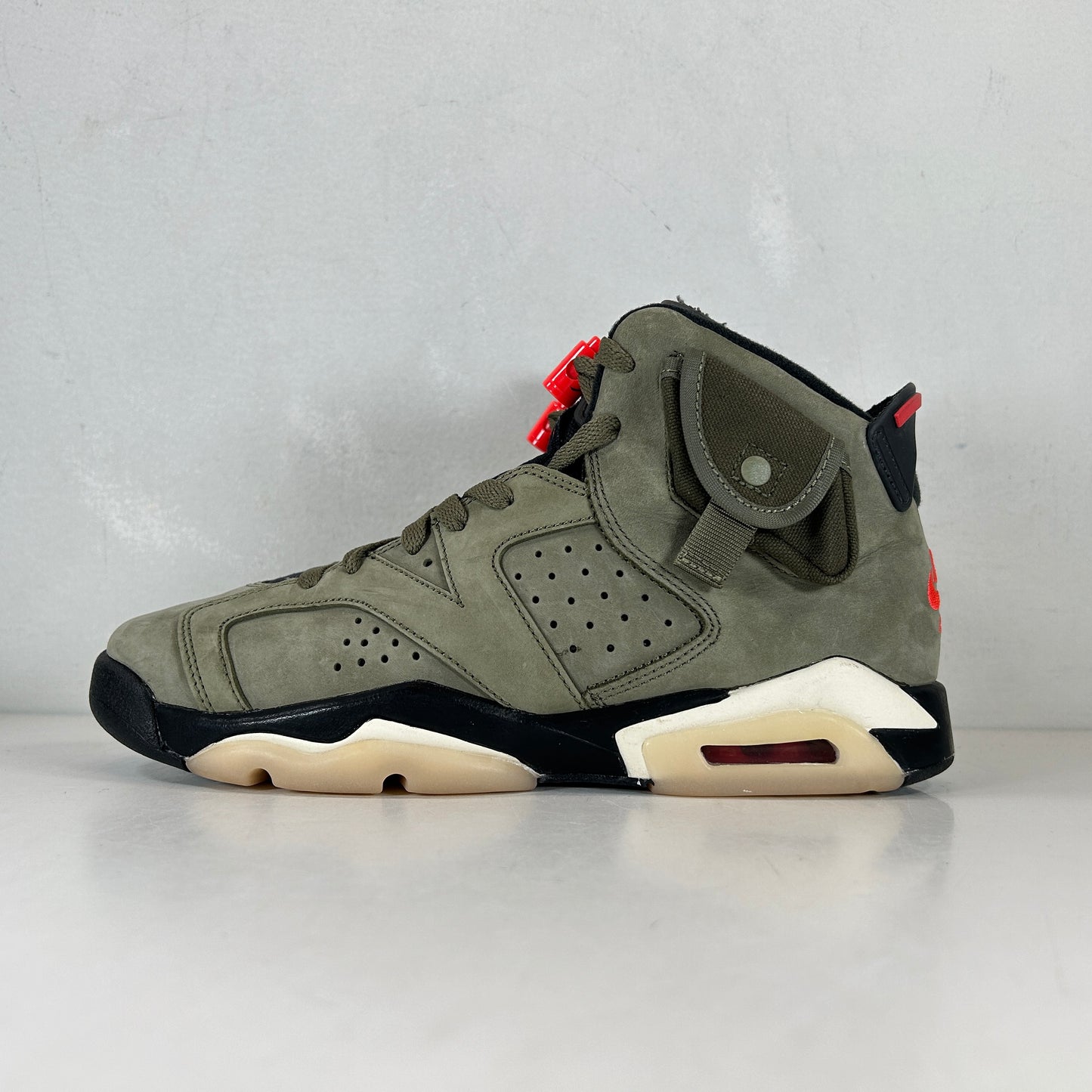 CN1085 200 Jordan 6 Retro Travis Scott (GS) [USED] - 7 Y (Used)