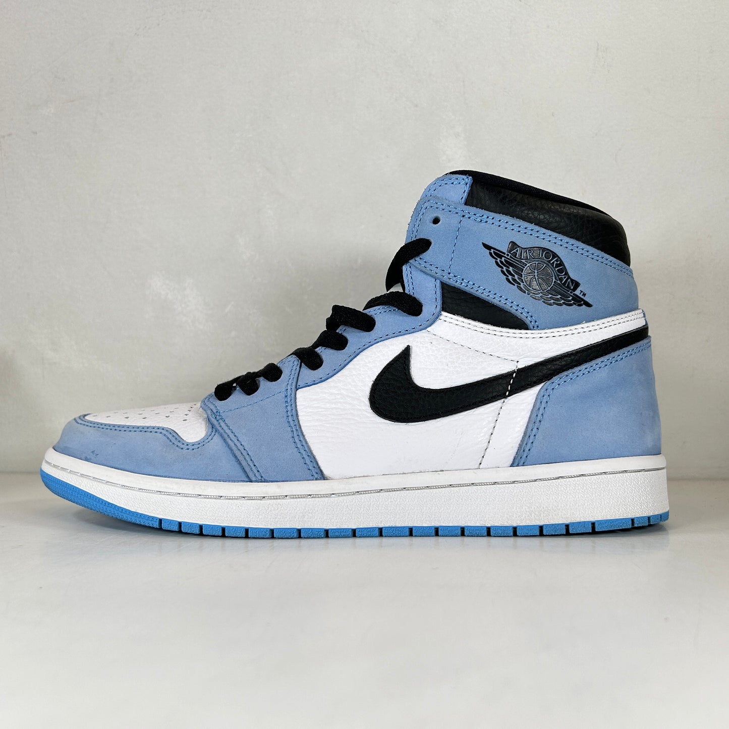 555088 134 Jordan 1 University Blue [USED] - 10.5 M (Used)