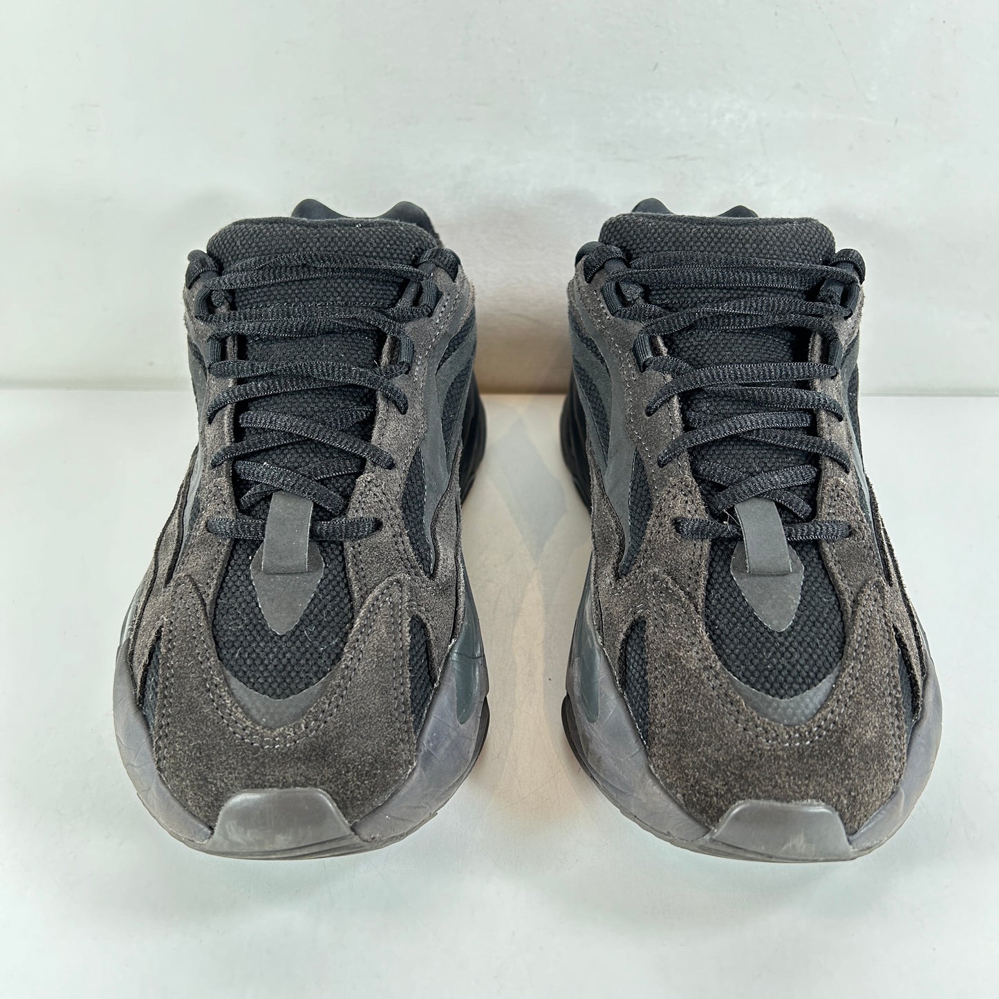 FU6684 Adidas Yeezy Boost 700 V2 Vanta [USED] - 9.5 M (Used)