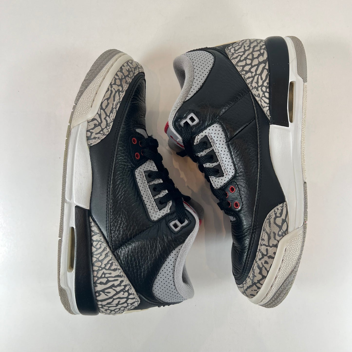 854261 001 Jordan 3 Negro Cemento GS